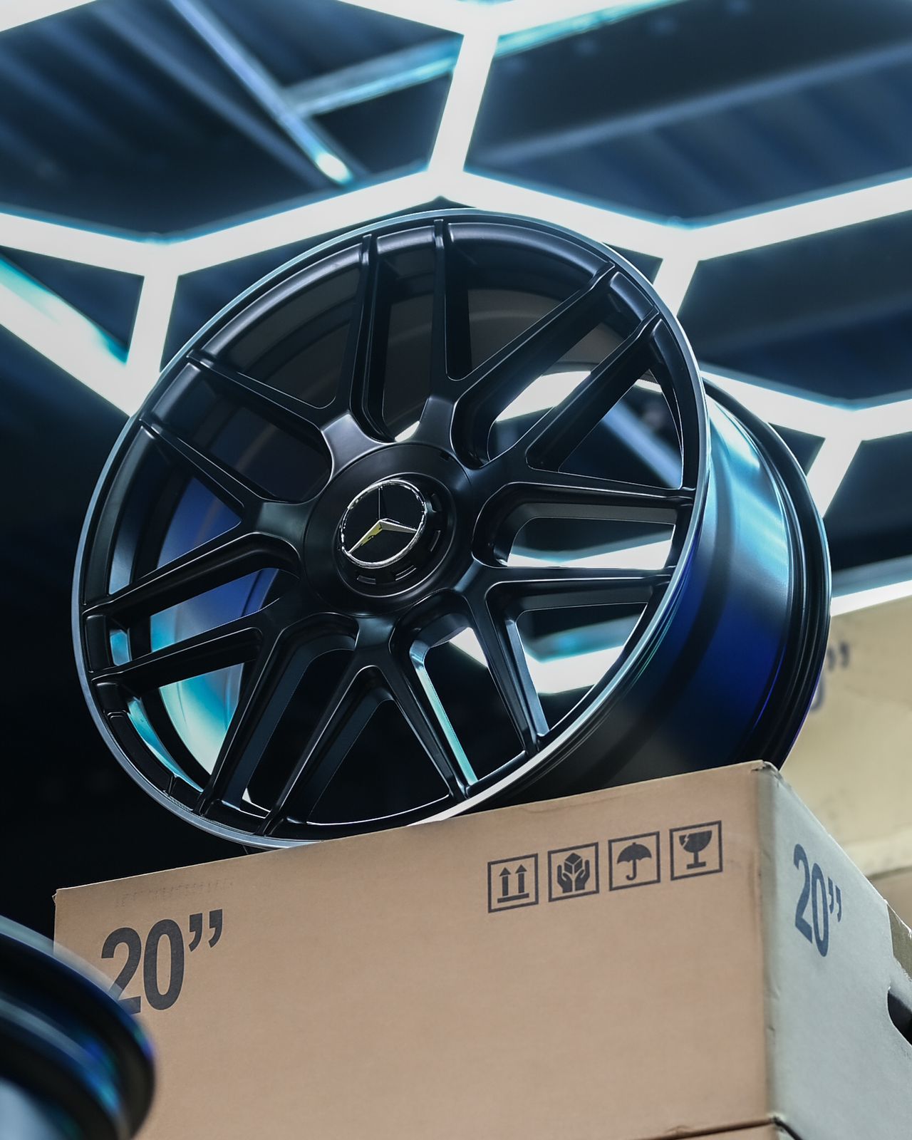 AV5HM-42 20X8.5 5X112 ET35 CB66.6 + AV5HM-43 20X9.5 5X112 ET43 CB66.45