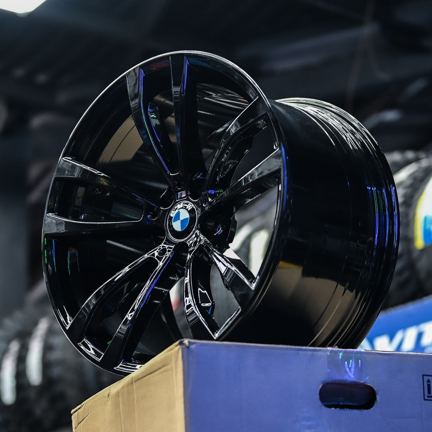 AVBMW5H-15 20x10 5x120 ET40 CB74.1 + AVBMW5H-16 20x11 5x120 ET37 CB74.1