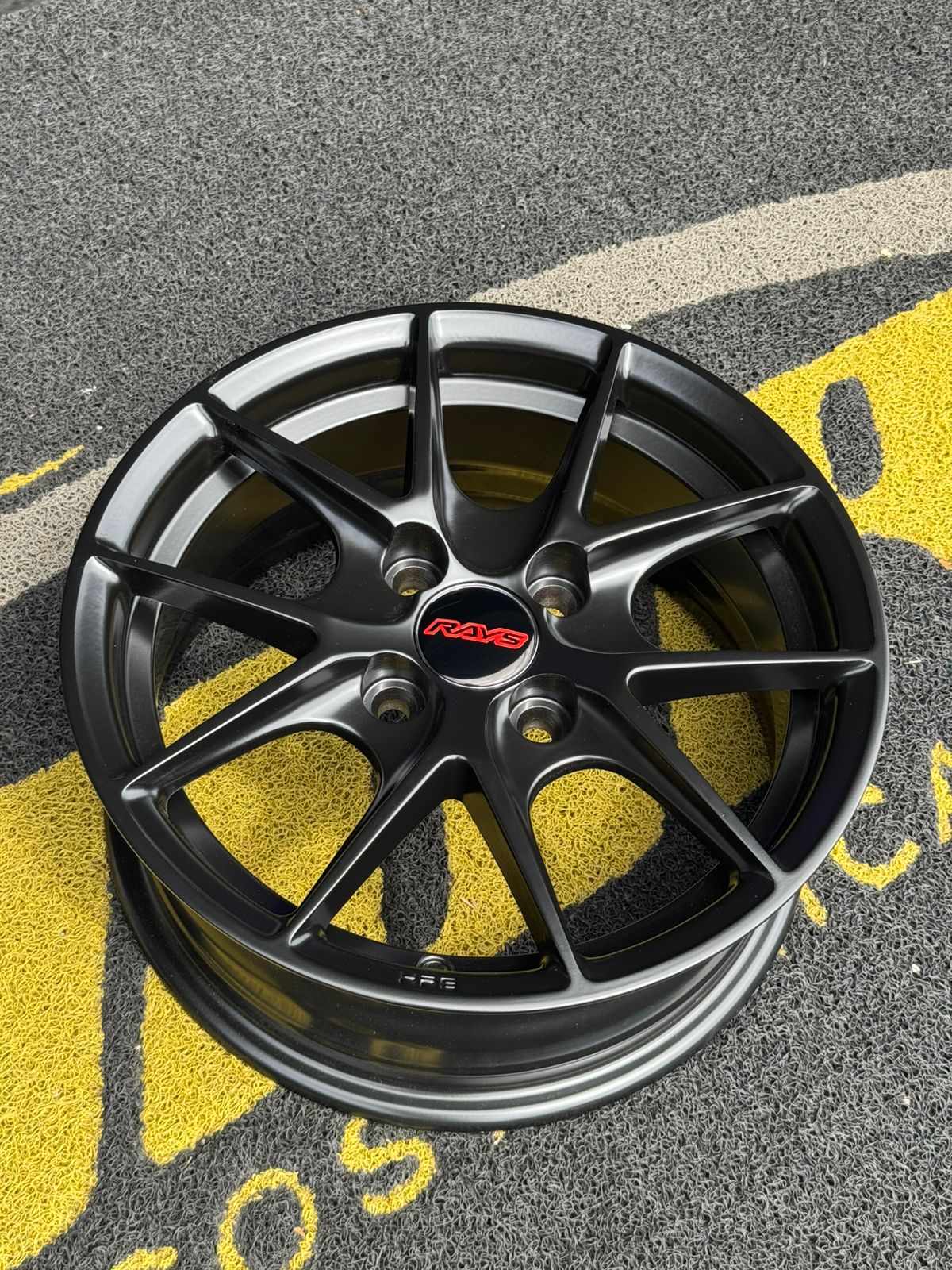 A1698 14X6 4X100 ET35 CB67.1