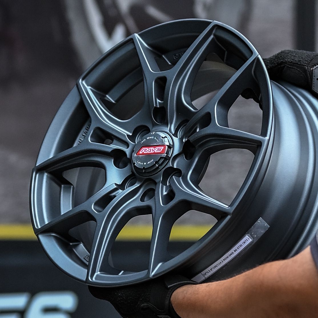 A1718 14x5.5 8x100/114.3 ET35 CB73.1