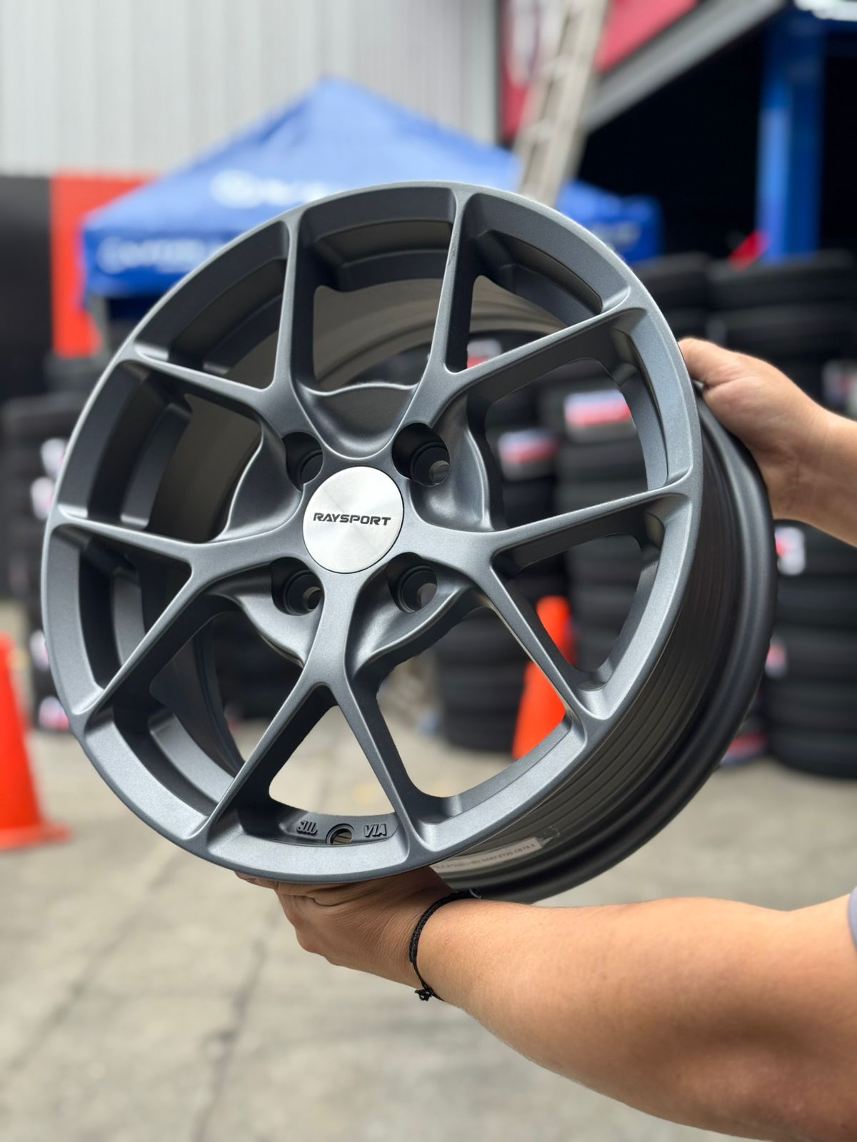 A1716 14X5.5 4X100 ET35 CB73.1