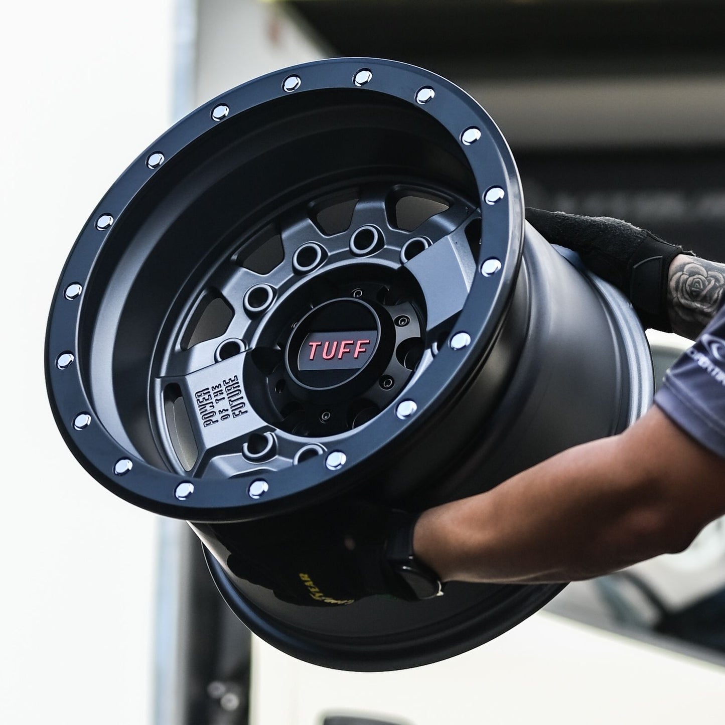 AD4X46H-165 16X10 6X139.7 ET-25 CB108.1