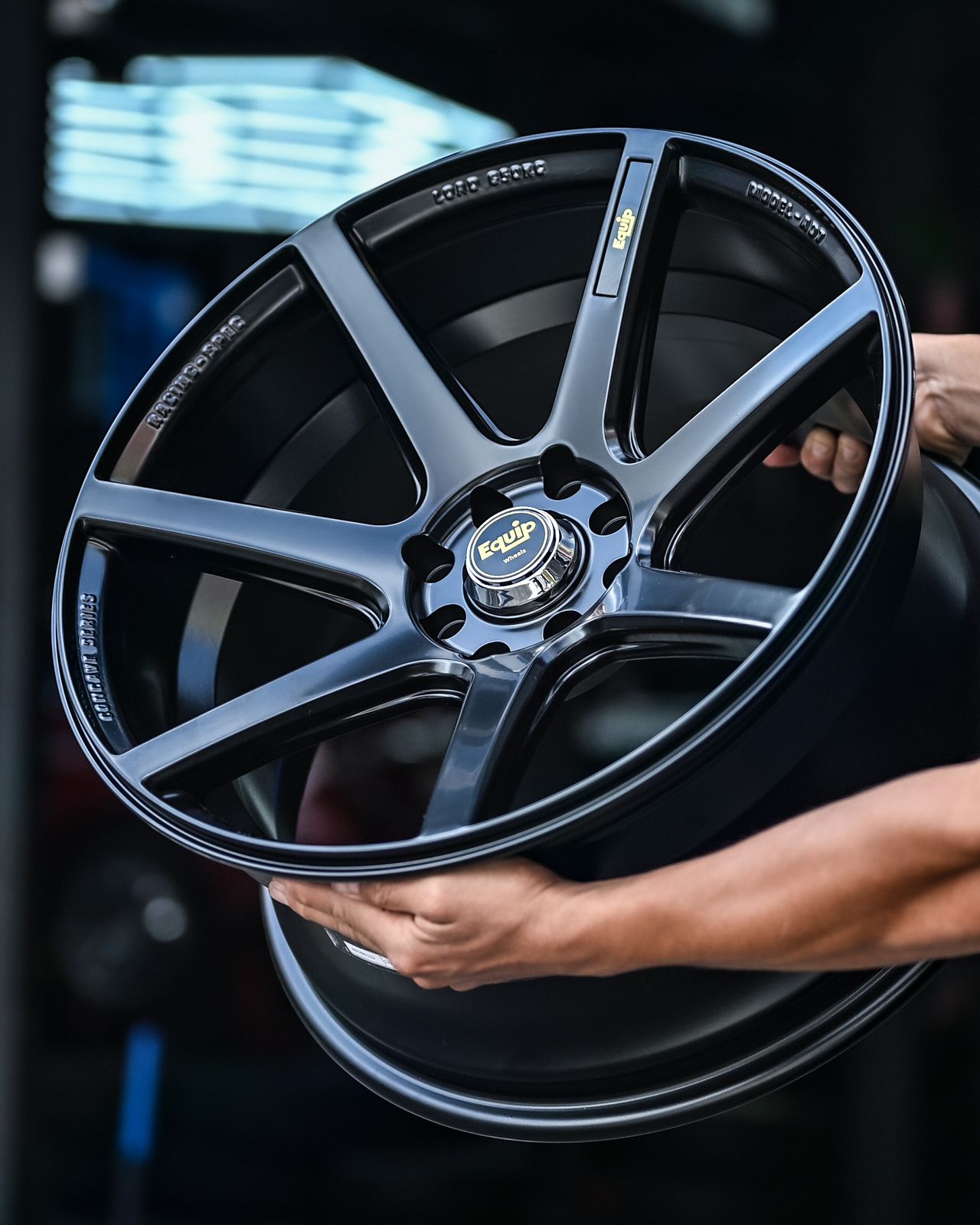 AD74H-117 17x9 8/100/114.3 ET20 CB73.1