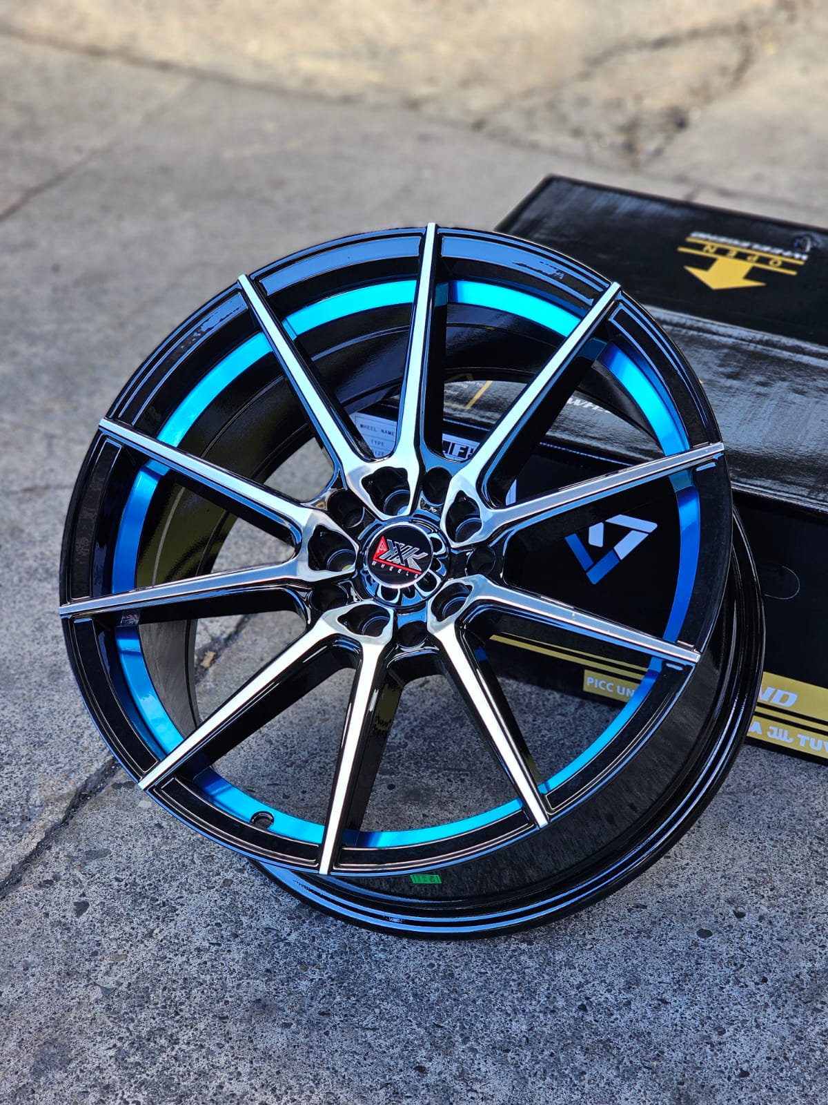 AD74H-76 17X8 4X100/114.3 ET20 CB73.1