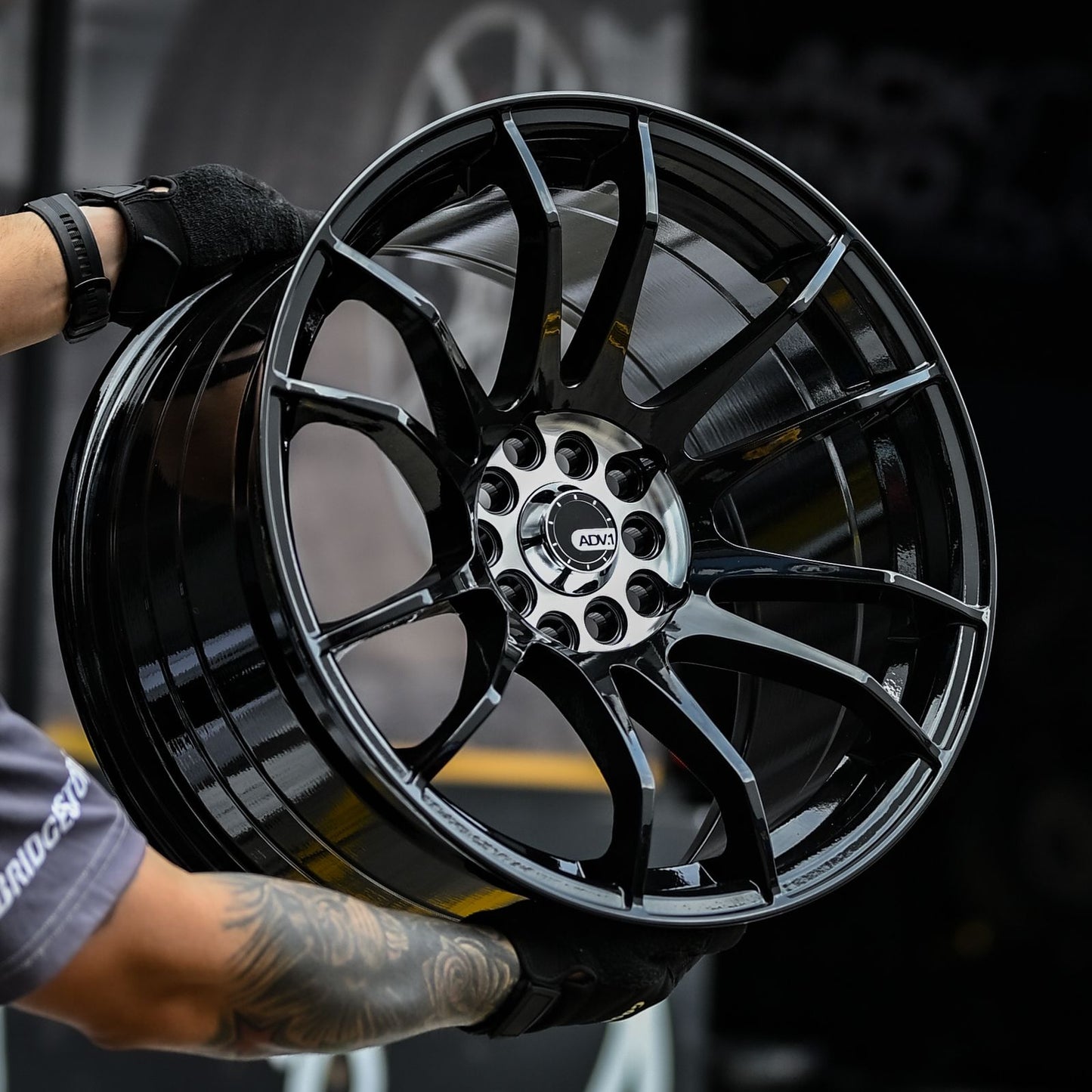 AD75H-132 17X9 10/100/114 ET24.75 CB73.1