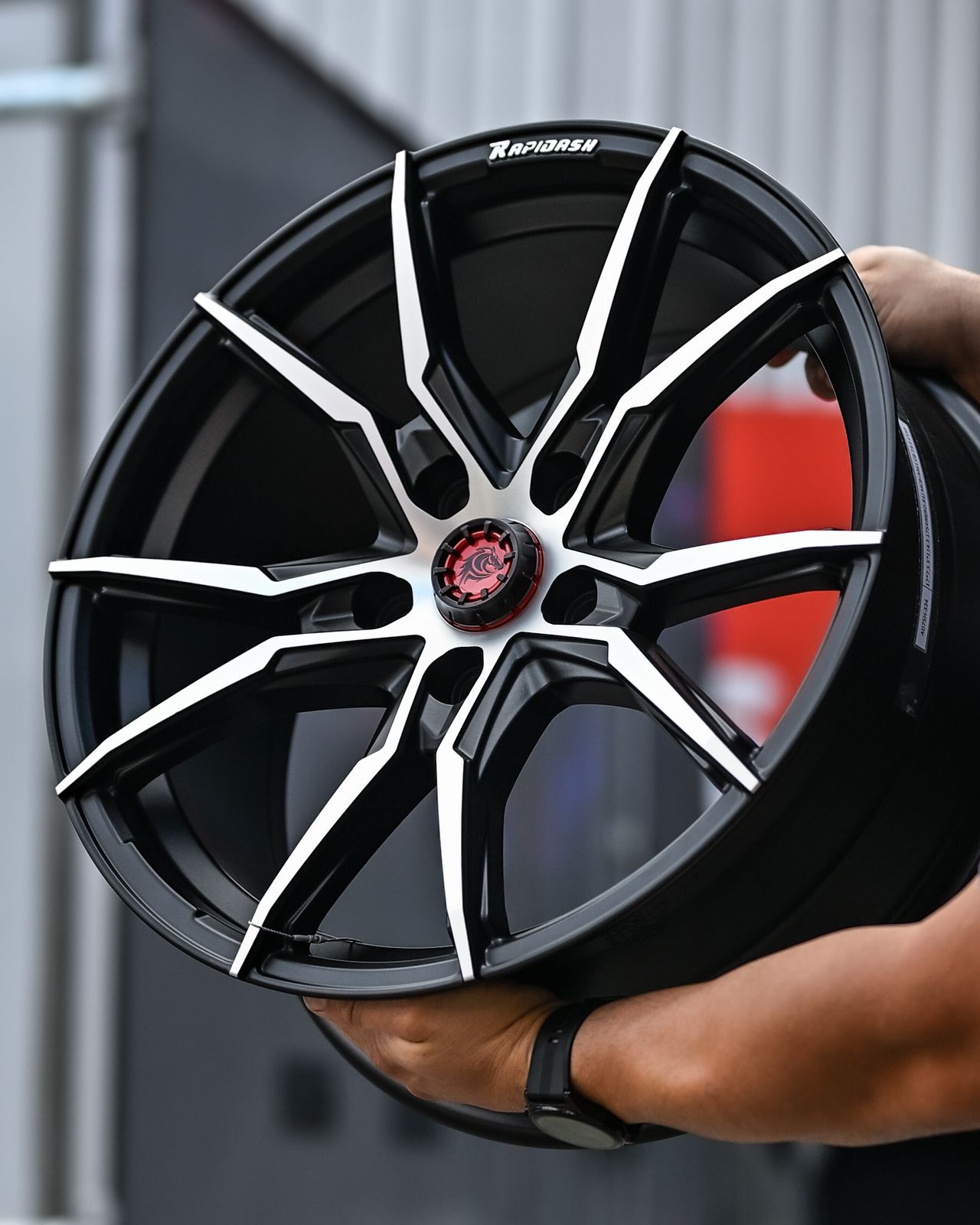 AD75H-324 17X7.5 5X114.3 ET38 CB73.1