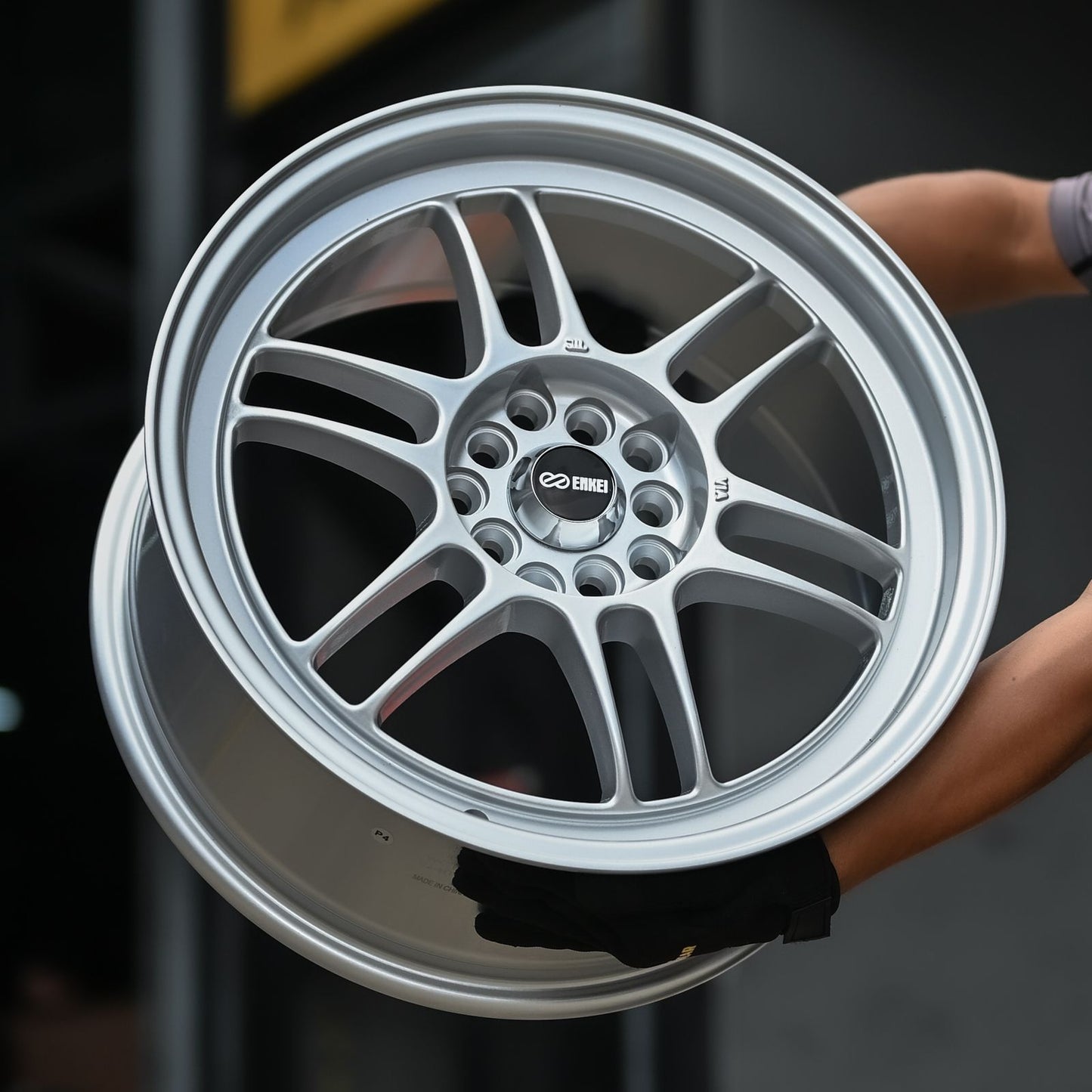 AD75H-447 17X7.5 10/100/114.3 ET40 CB67.1