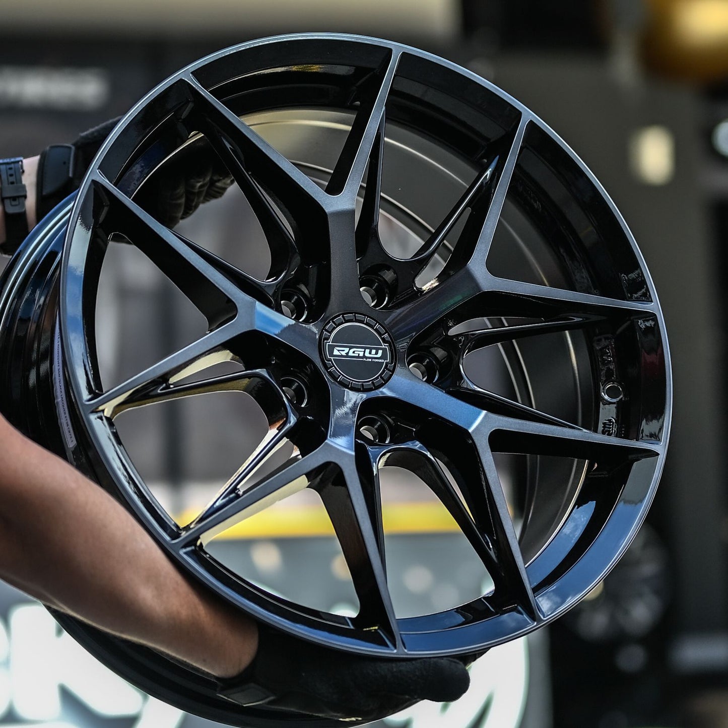 AD75H-507 17x7.5 5x114.3 ET38 CB73.1