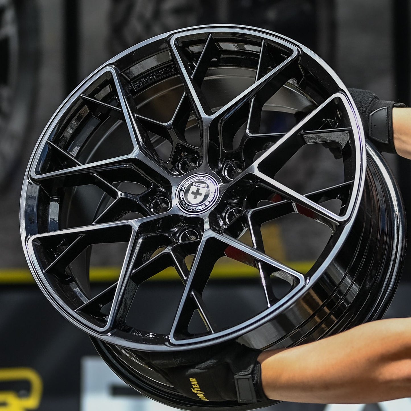 AD75H-511 17x7.5 5x114.3 ET38 CB73.1