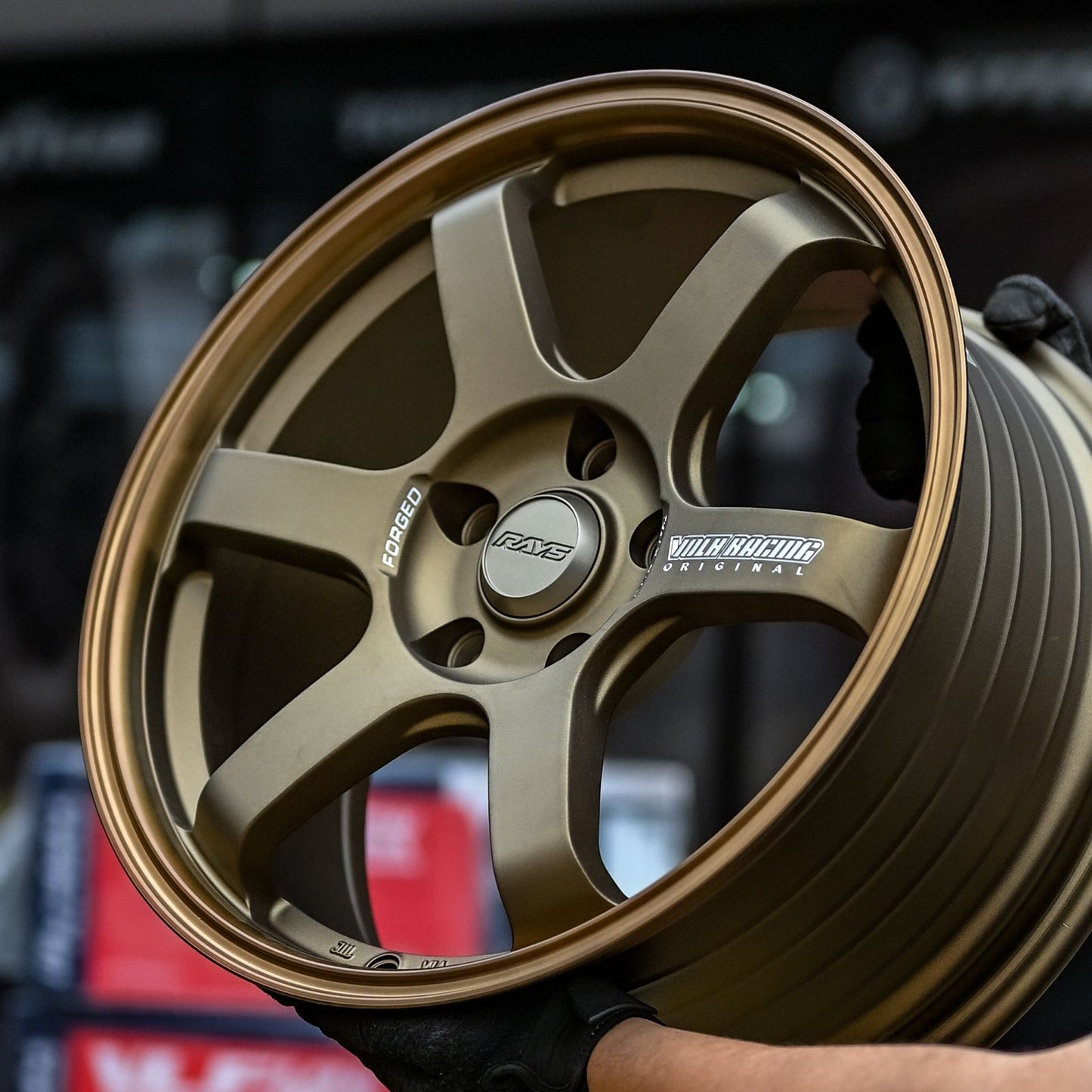 AD75H-544 17X8 5X114.3 ET38 CB73.1