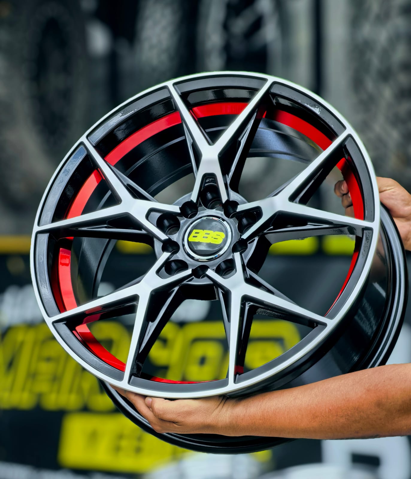 AD75H-588 17x7.5 10X100/114.3 ET35 CB73.1