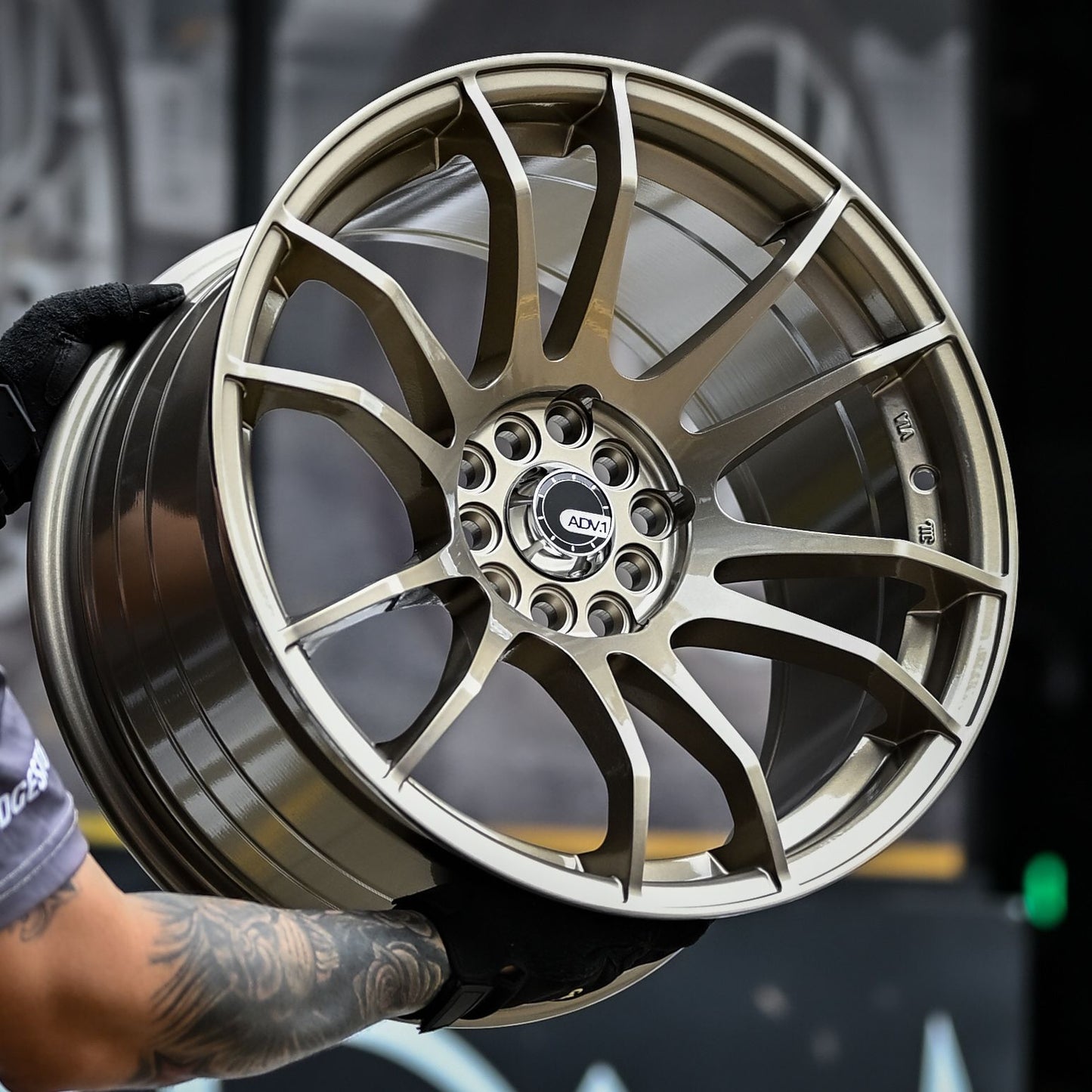 AD75H-60 17X9 10X100/114 ET24.75 CB73.1