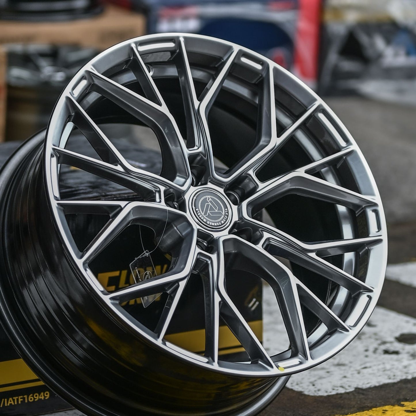 AD85H-280 18X8.0 5X114.3 ET38 CB73.1