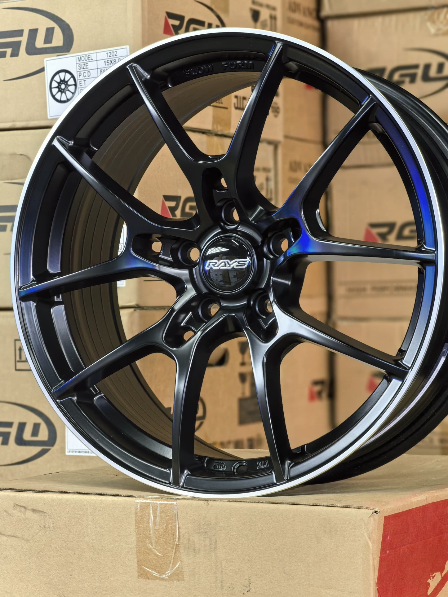 AD85HT-14 18X8 5X108 ET38 CB73.1