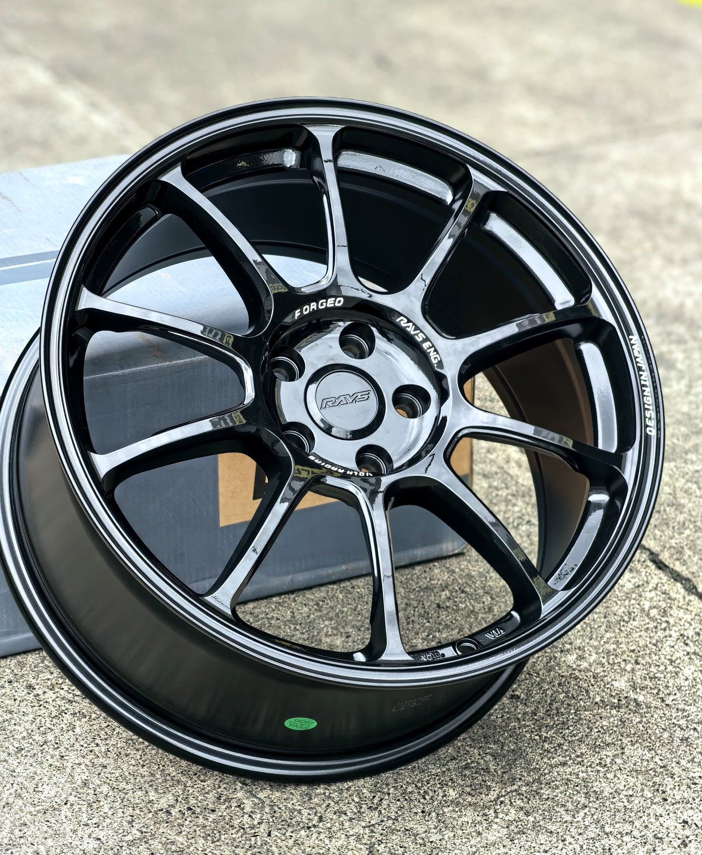 AD85HT-25 18X8.5 5X108 ET42 CB73.1