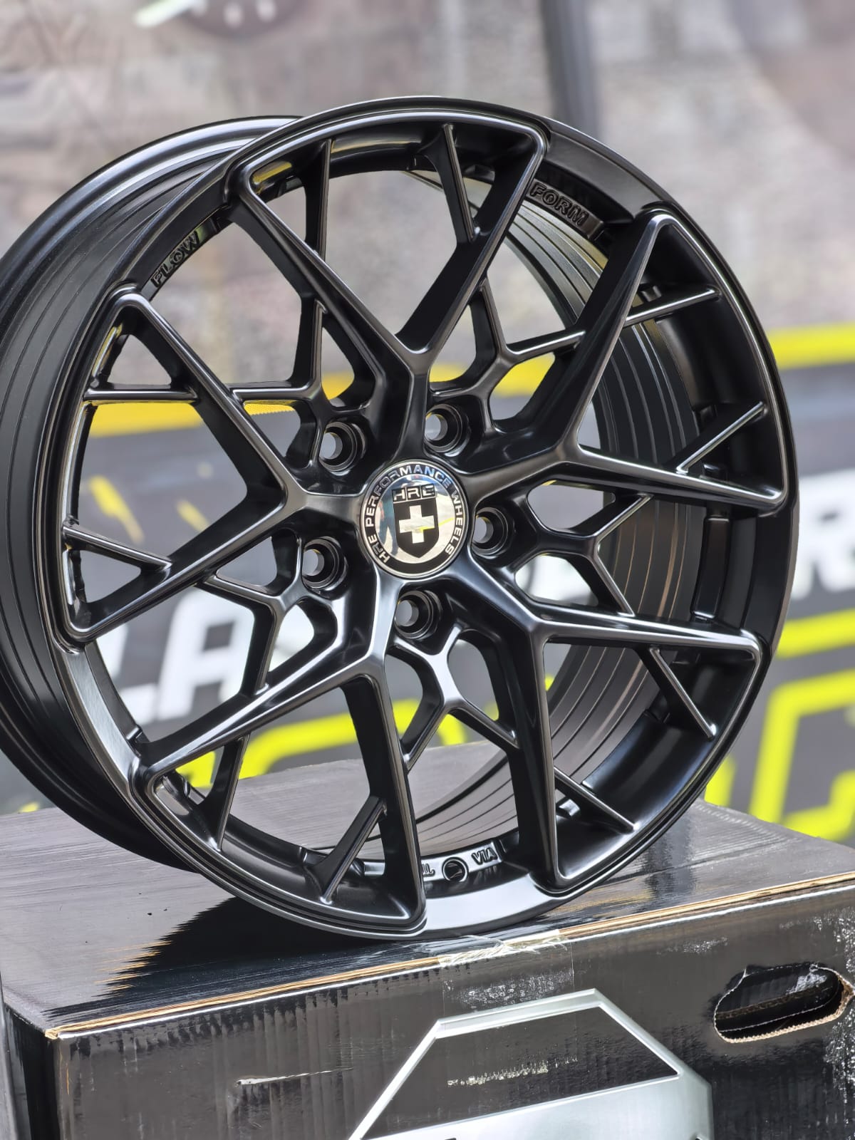 AD9M5H-125 19X8.5 5X112 ET38 CB66.6