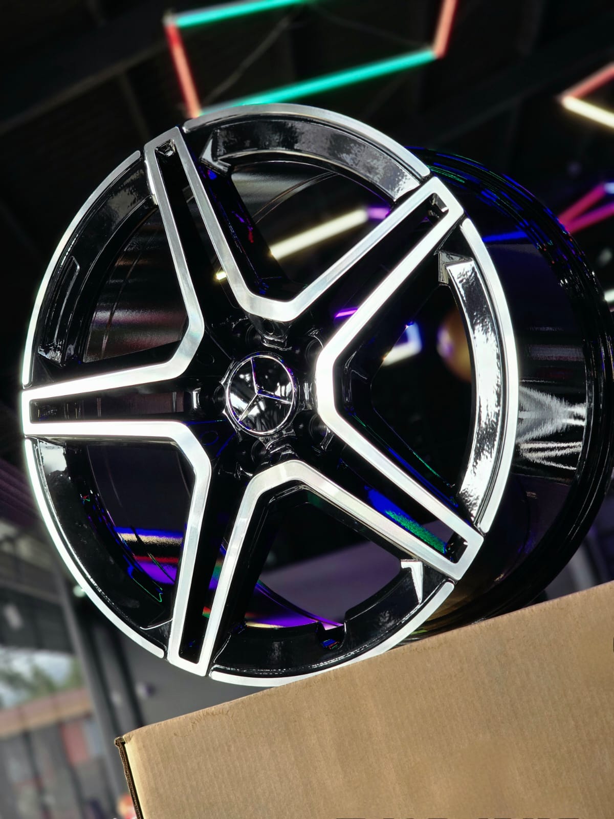 AD9M5H-53 19X8.5 5X112 ET40 CB66.56 + AD9M5H-54 19X9.5 5X112 ET45 CB66.56