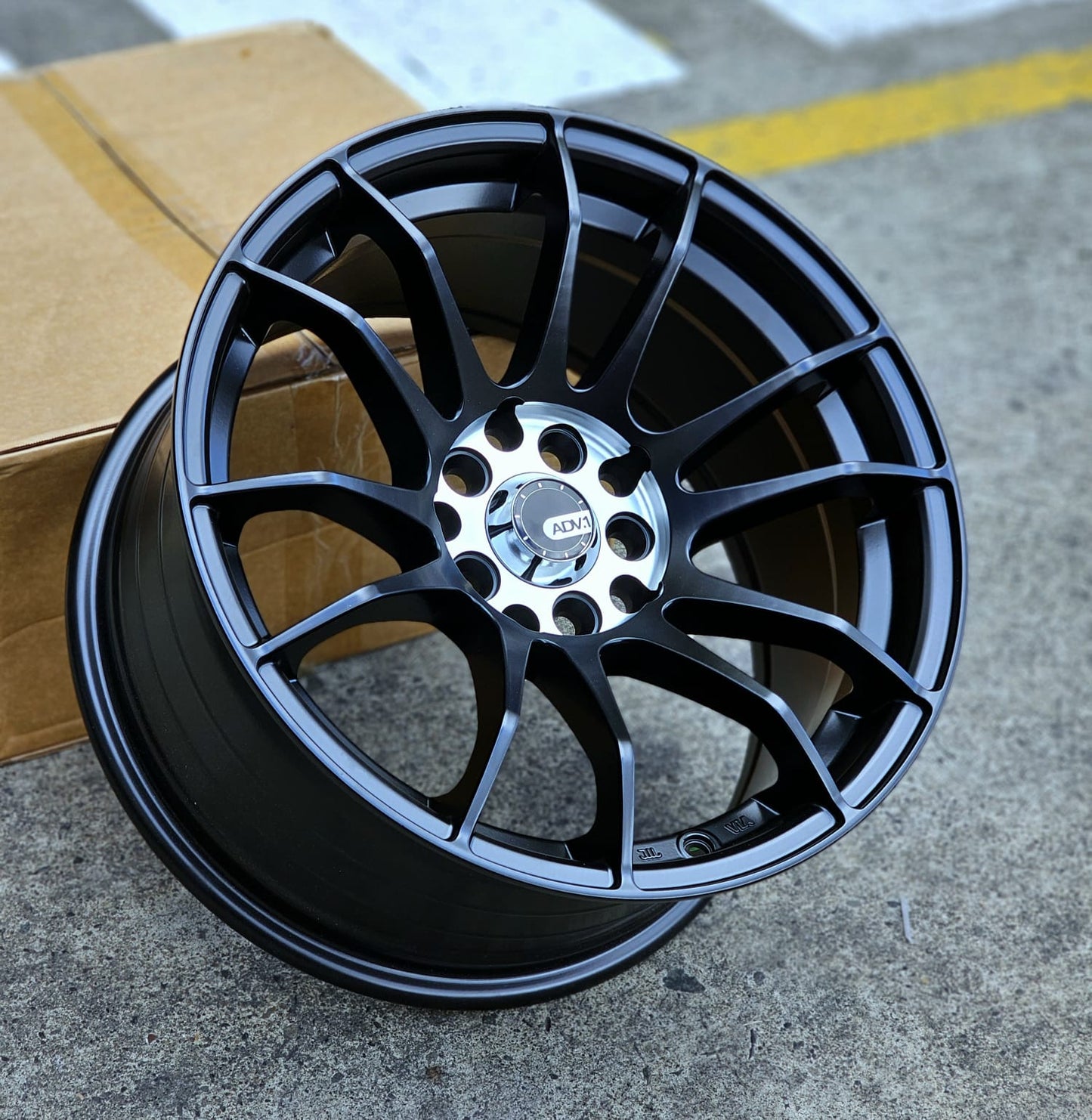 ADX85H-173 16X8 10X100/114 ET27 CB73.1