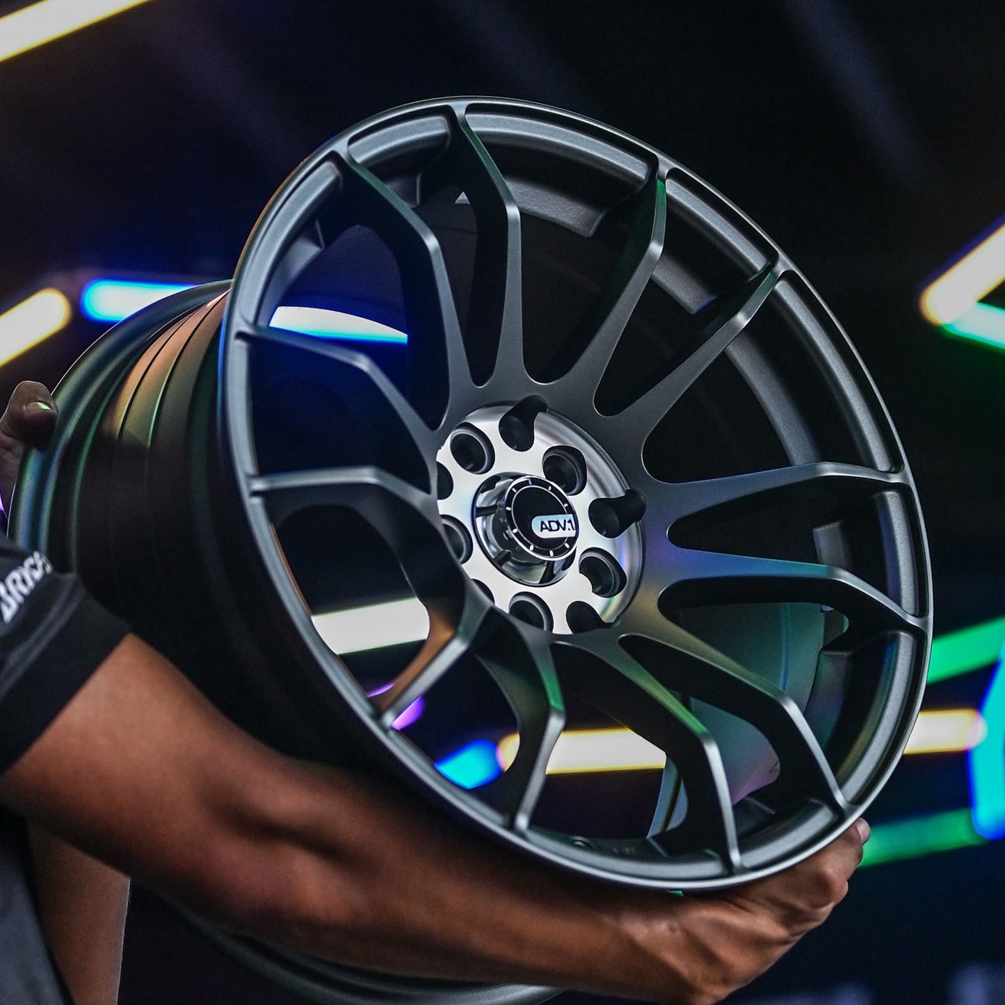ADX85H-174 16X8 10x100/114 ET27 CB73.1