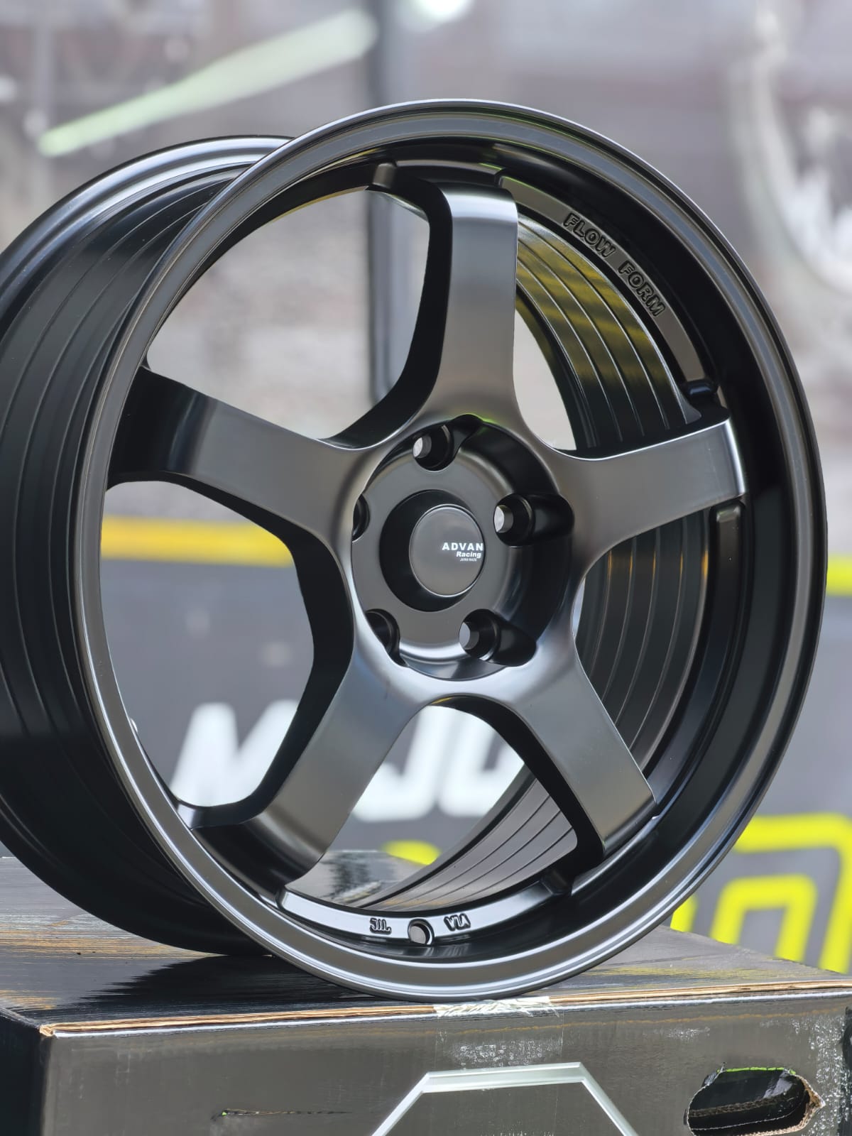 ADX85H-268 16X7 5X114.3 ET38 CB73.1