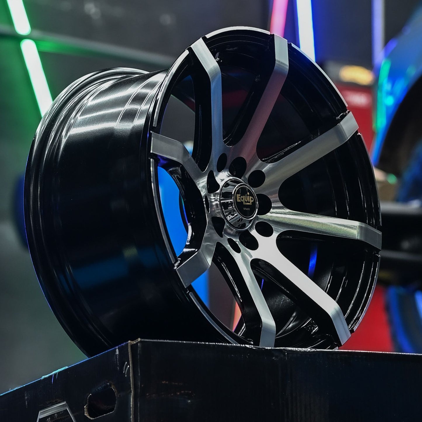 ADX85H-284 16X8 10/100/114.3 ET15 CB73.1