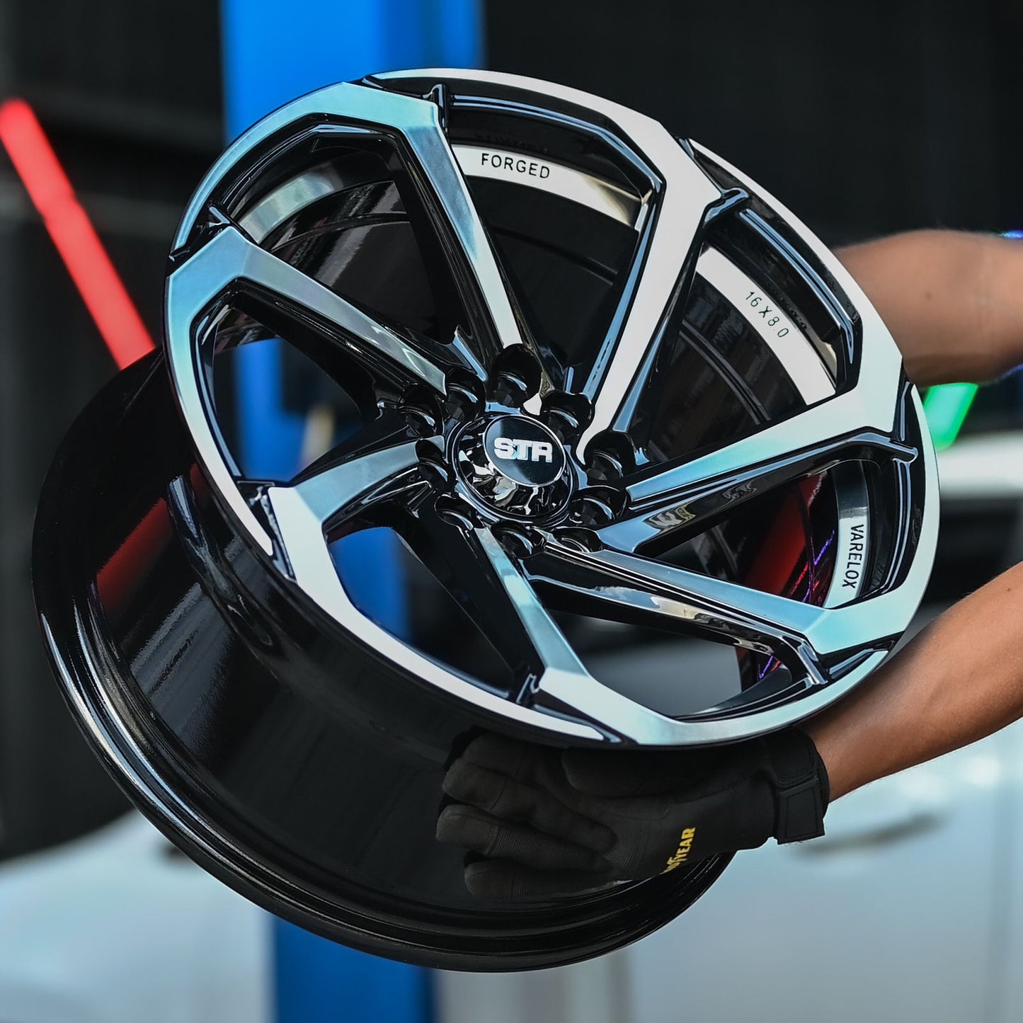 ADX85H-293 16X8 10/100/114 ET20 CB67.1