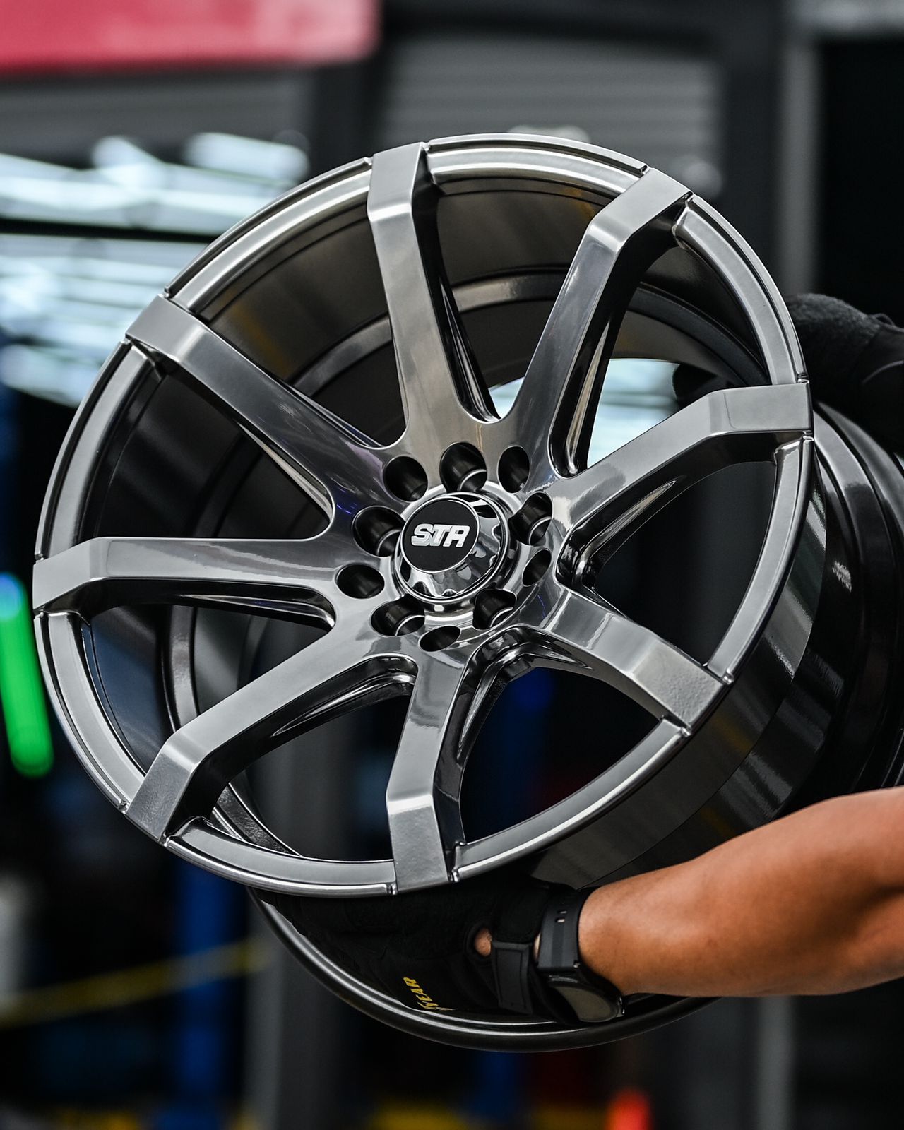 ADX85H-57 16x8 10/100/114 ET20 CB73.1