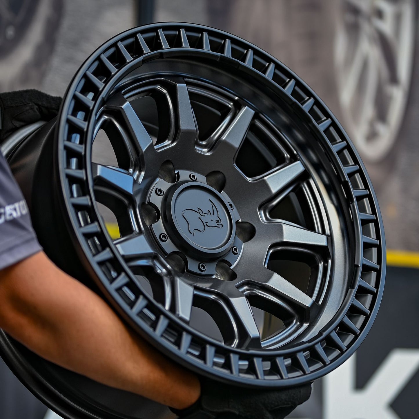 AOD74X46H-33 BLACK RHINO CALICO 17X8.5 6x139 ET0 CB106