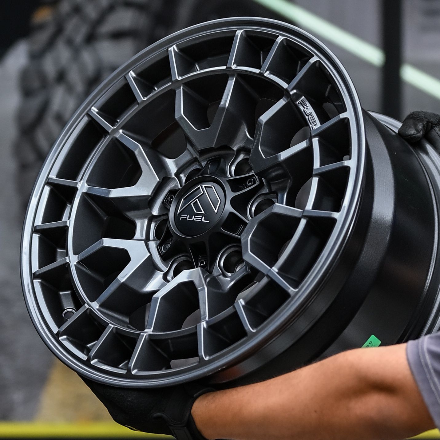 AOD74X46H-91 FUEL REVOLT 17X8.5 6X139 ET25 CB106