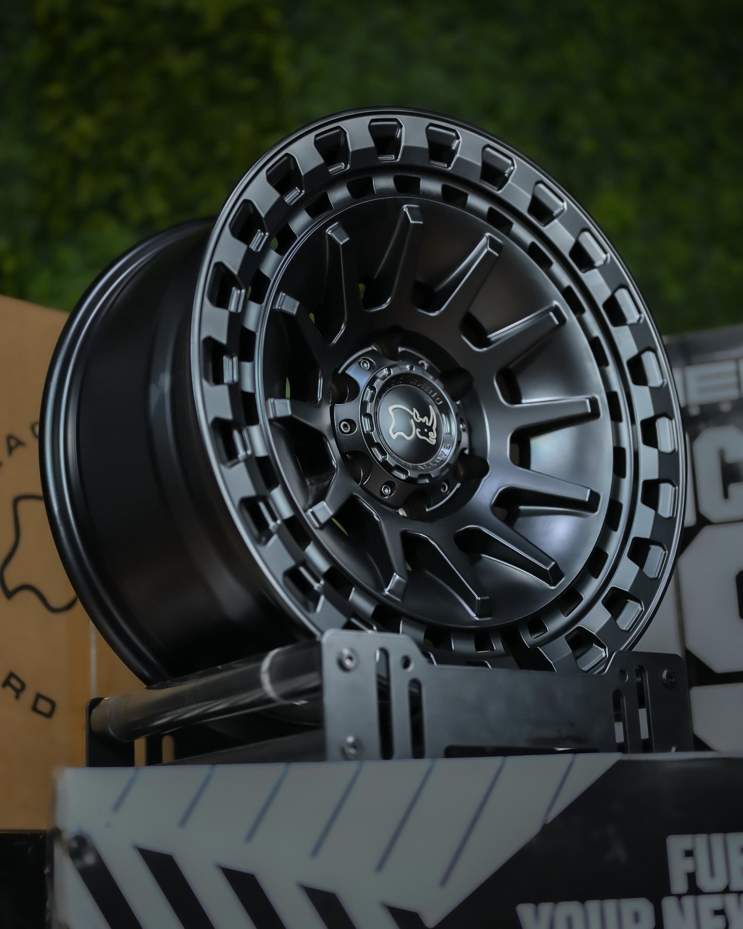 AOD84X46H-14 BLACK RHINO BARRAGE 18X9 6X139 ET0 CB106