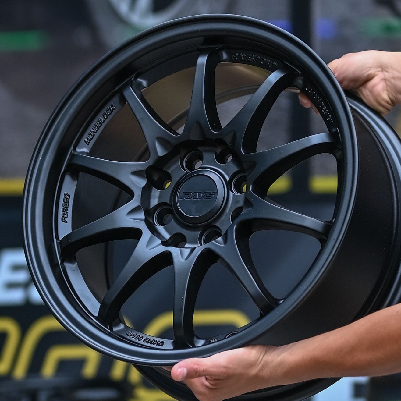 AQX74H-444 15X7 8X100/114.3 ET35 CB73.1