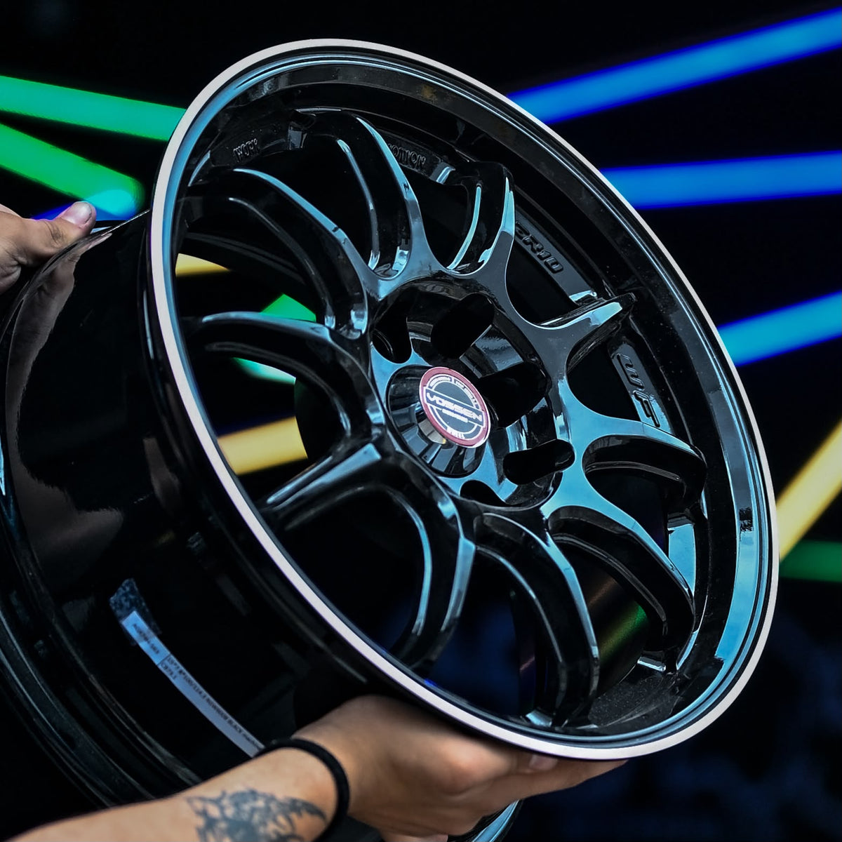 AQX74H-563 15X7 8X100/114.3 ET35 CB73.1