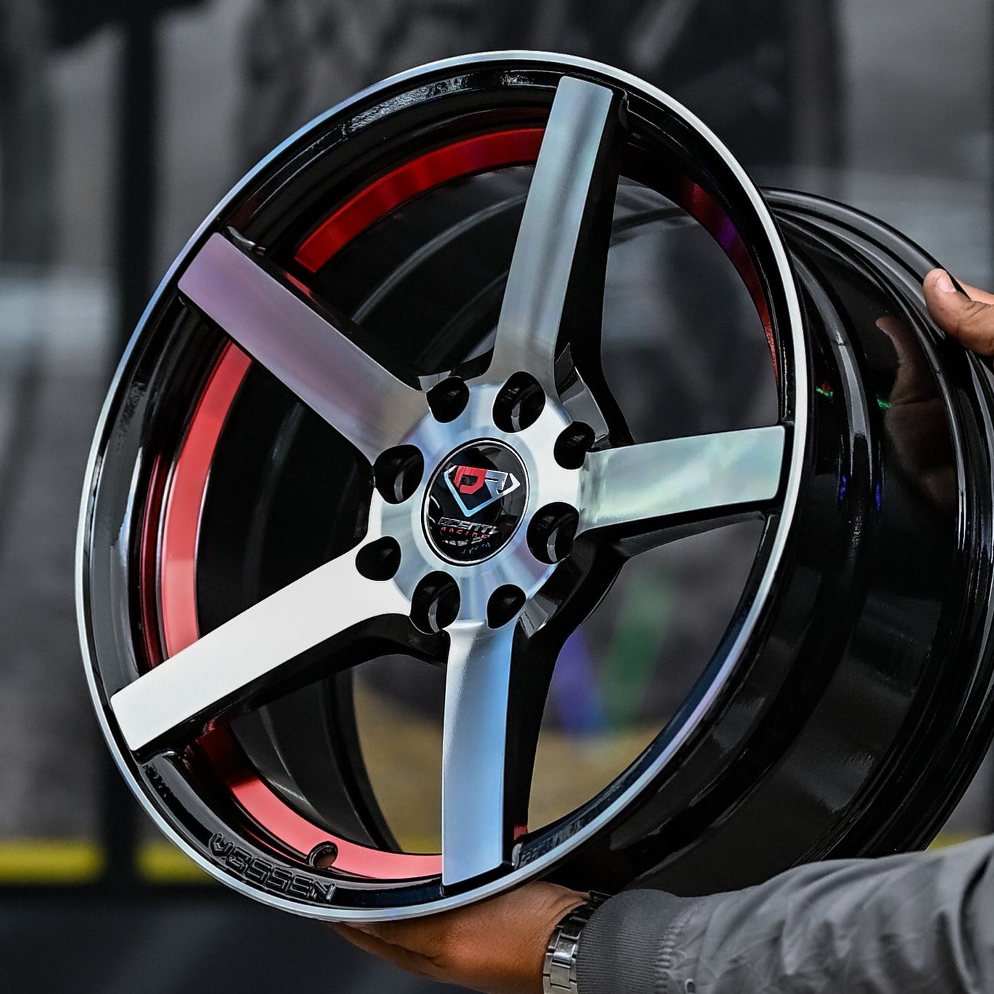 AQX74H-608 15x7 8x100/114.3 ET35 CB73.1