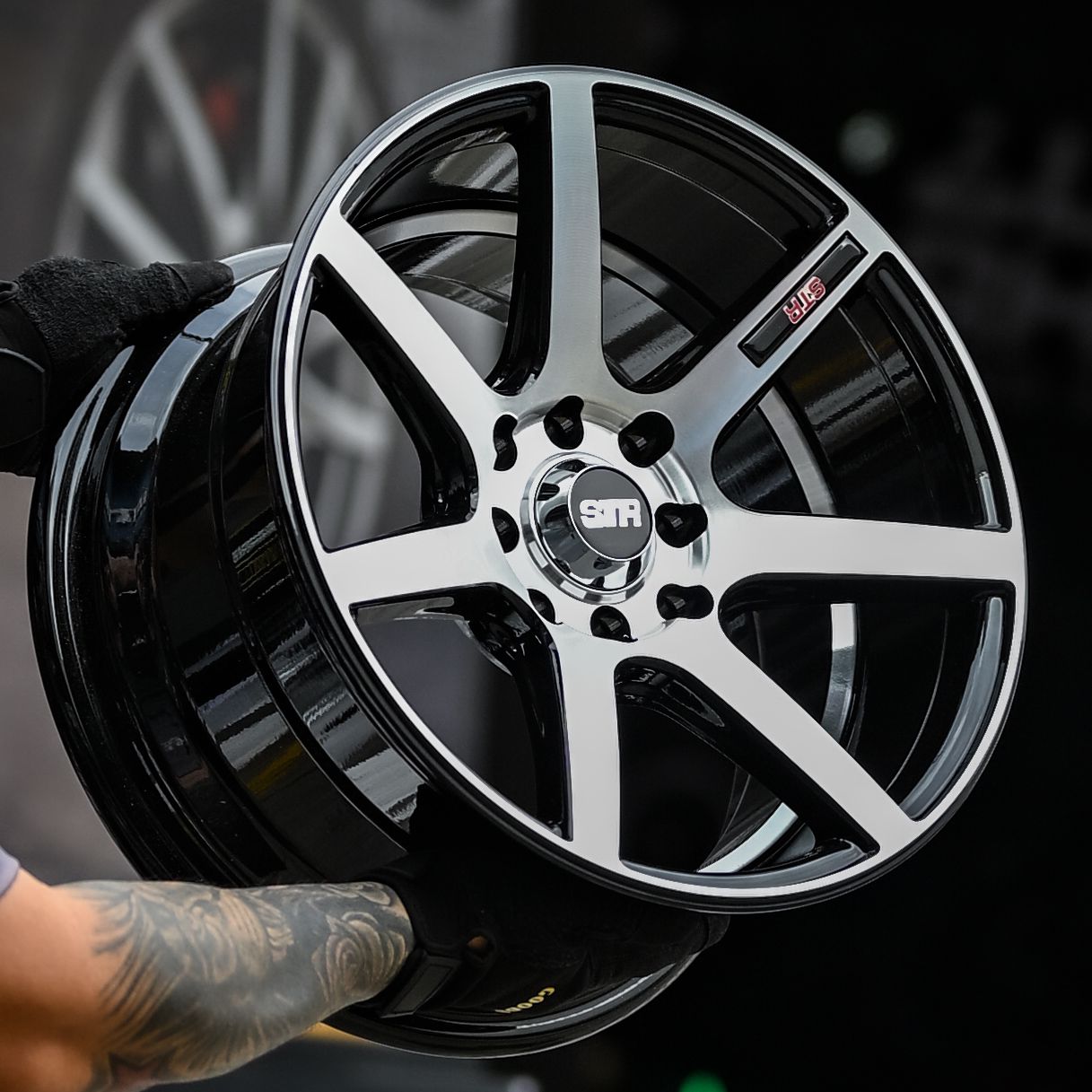 AQX84H-335 15X8 8x100/114 M3MB ET20 CB73.1