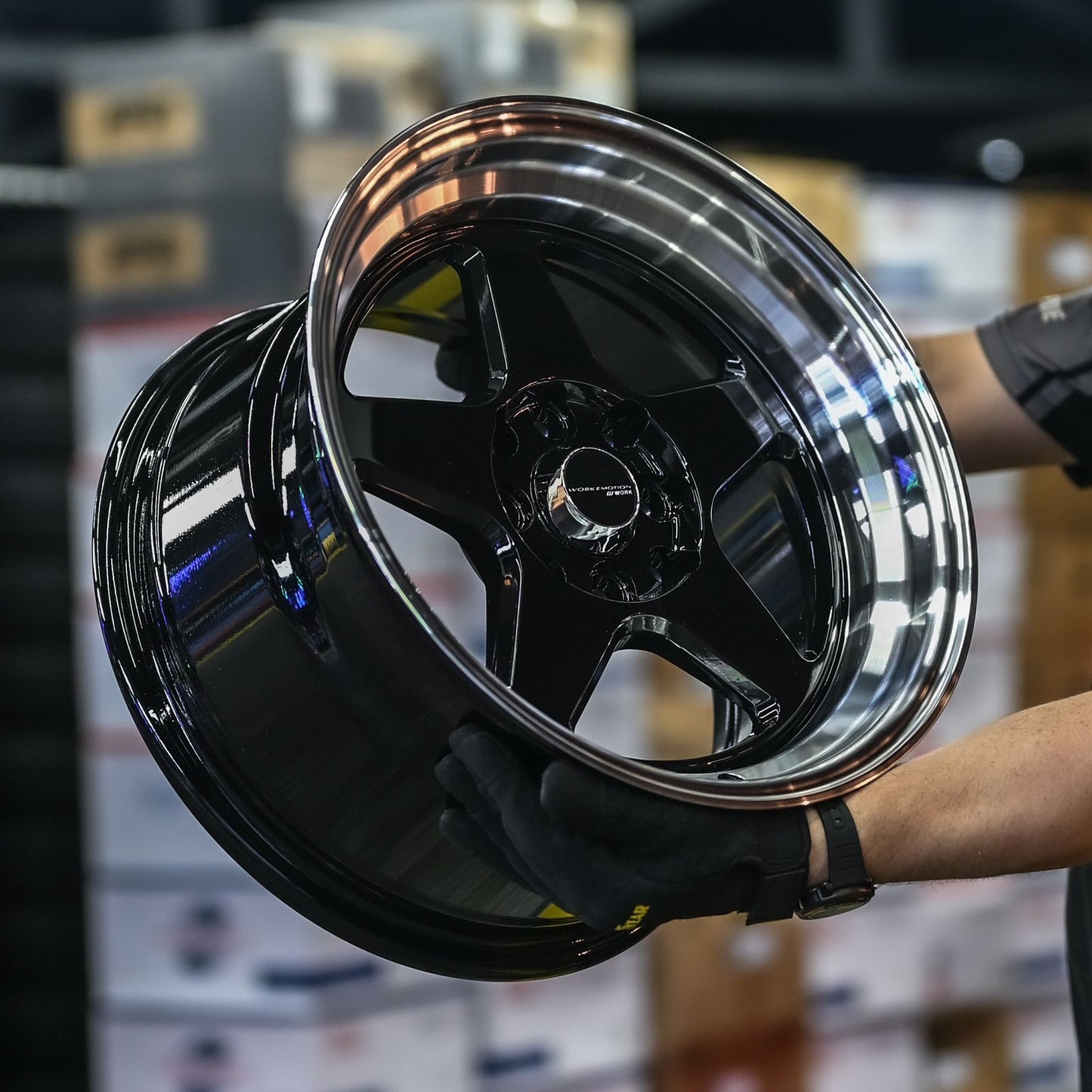 AQX84H-371 15x8.25 8x100/114.3 ET20 CB73.1