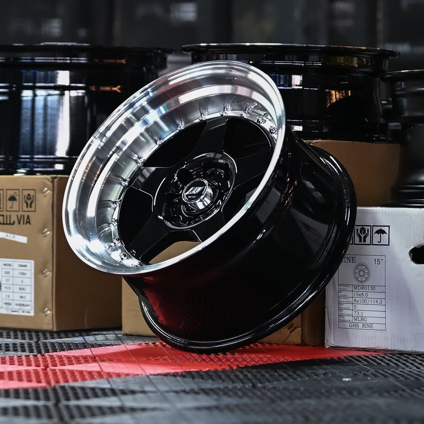 AQX84H-408 15X8.25 8/100/114.3 ET0 CB73.1