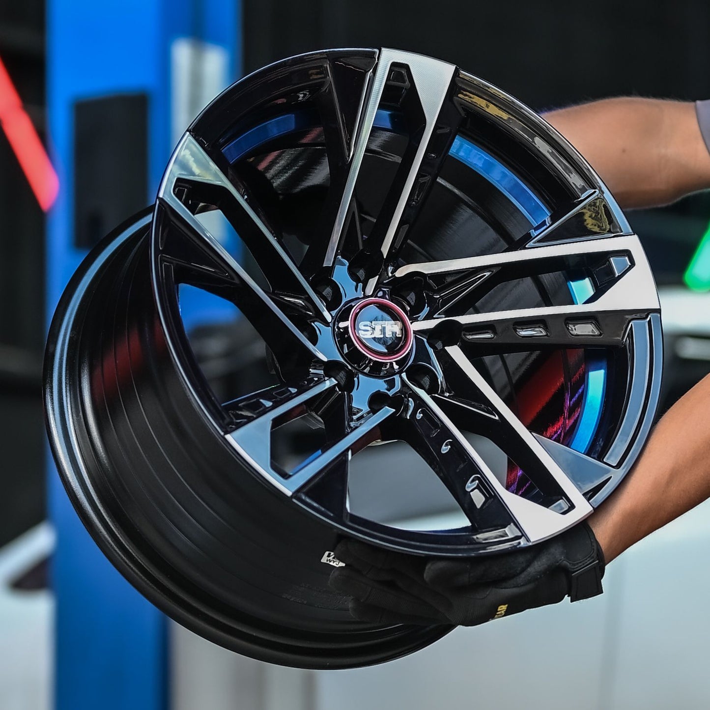 AQX84H-461 15X8.5 4X100/114.3 ET0 CB73.1