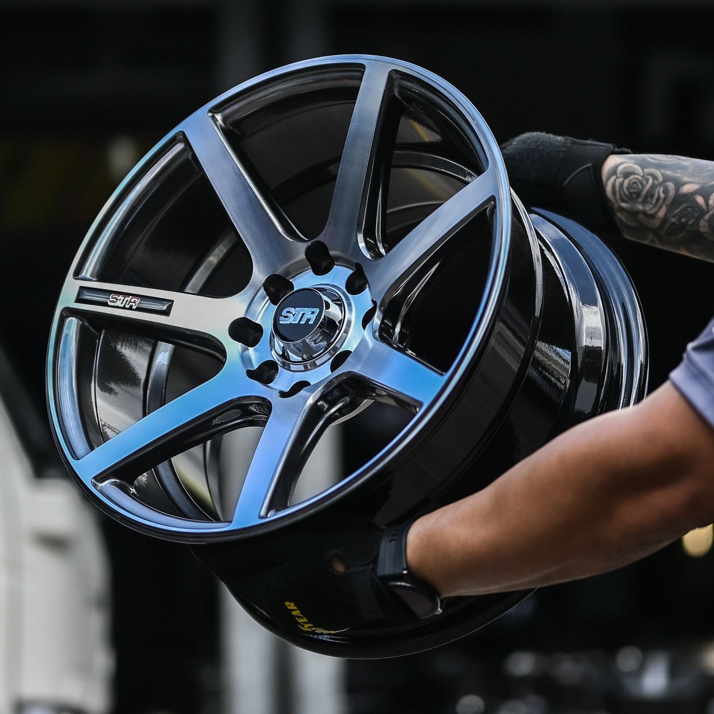 AQX84H-70 15X8 8/100/114 ET20 CB73.1