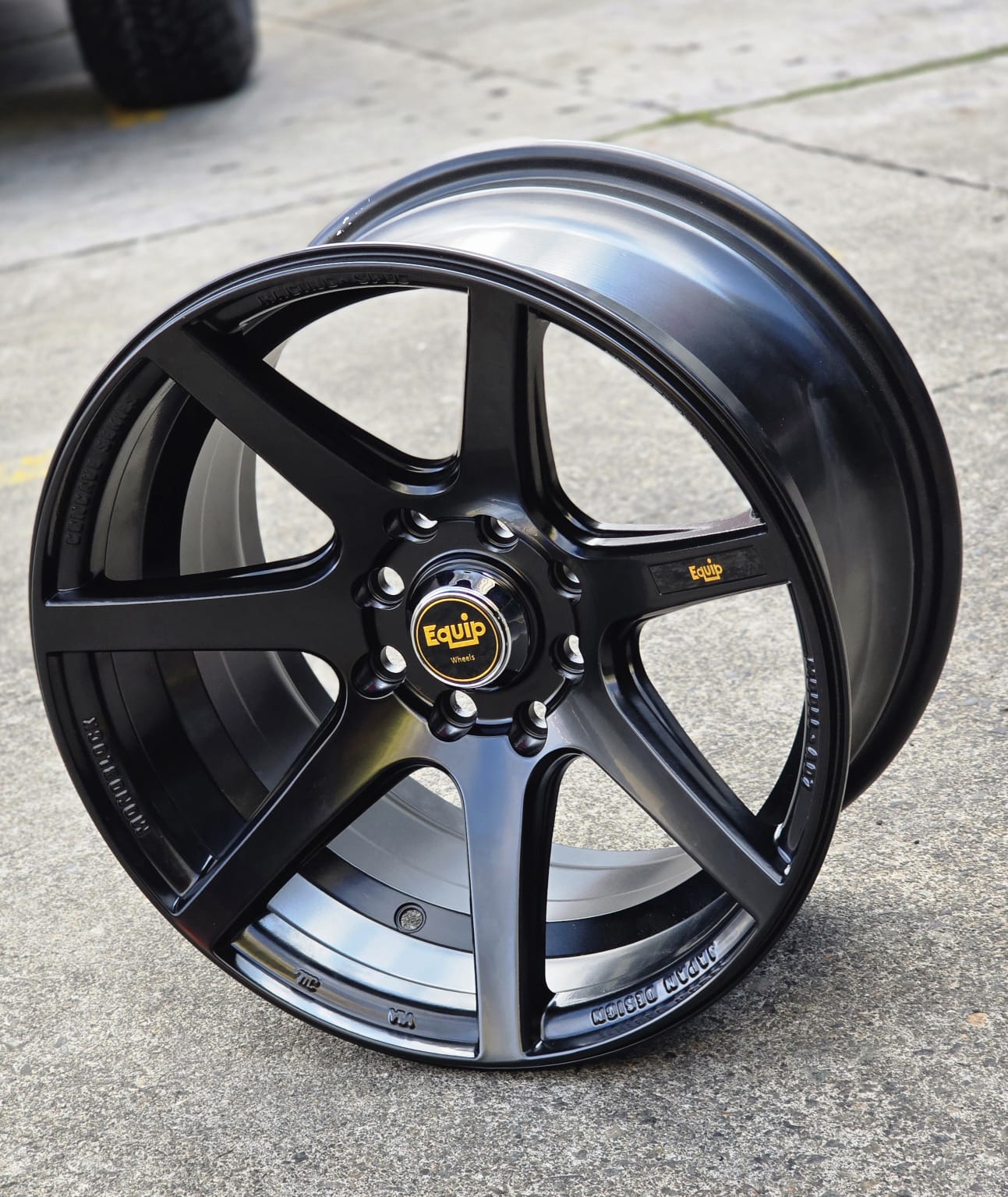 AQX84H-85 15X8 8/100/114 ET20 CB73.1