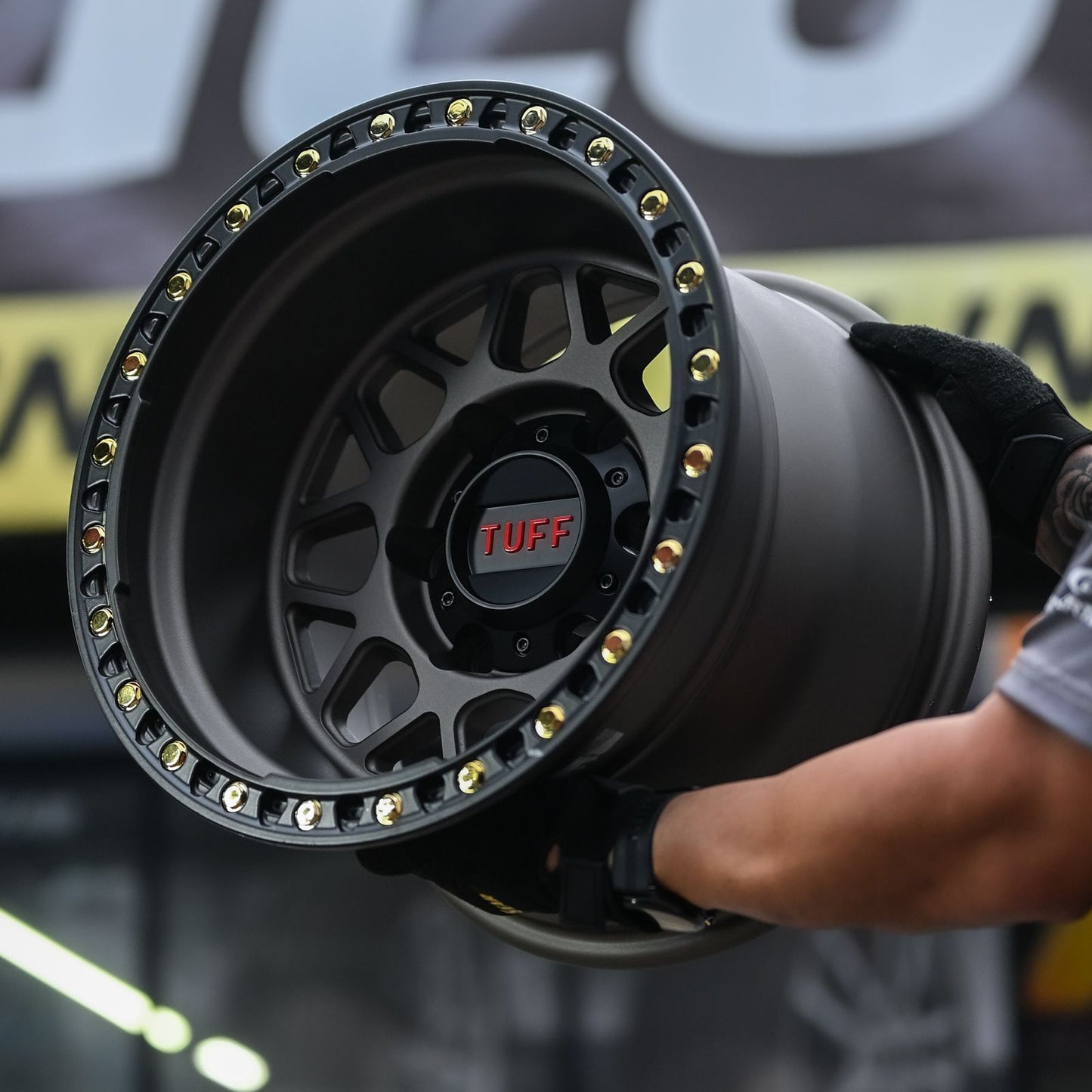 AQX86H-15 15X10 6X139 ET-44 CB110