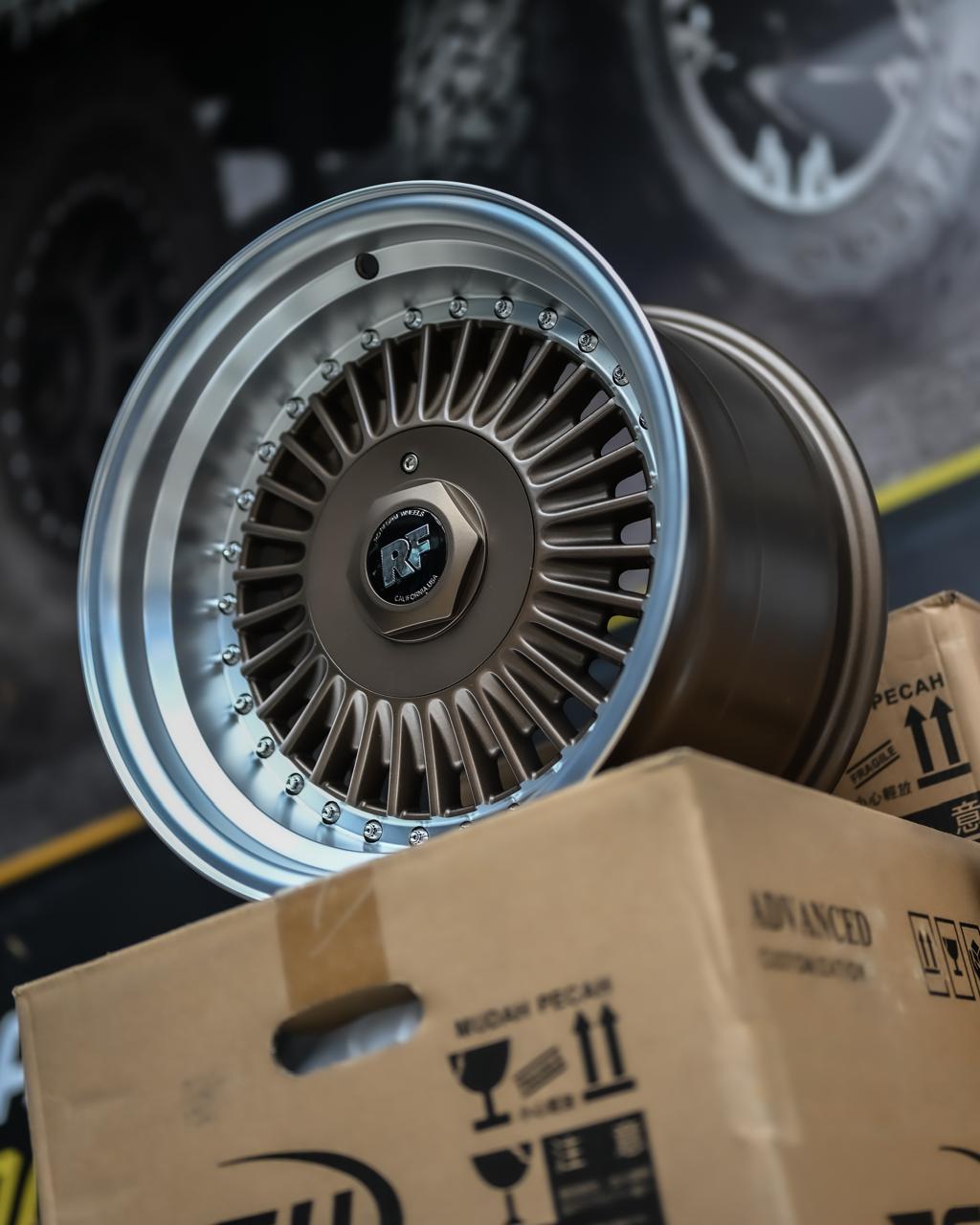 AQX94H-30 15X9 8X100/114.3 ET15 CB73.1