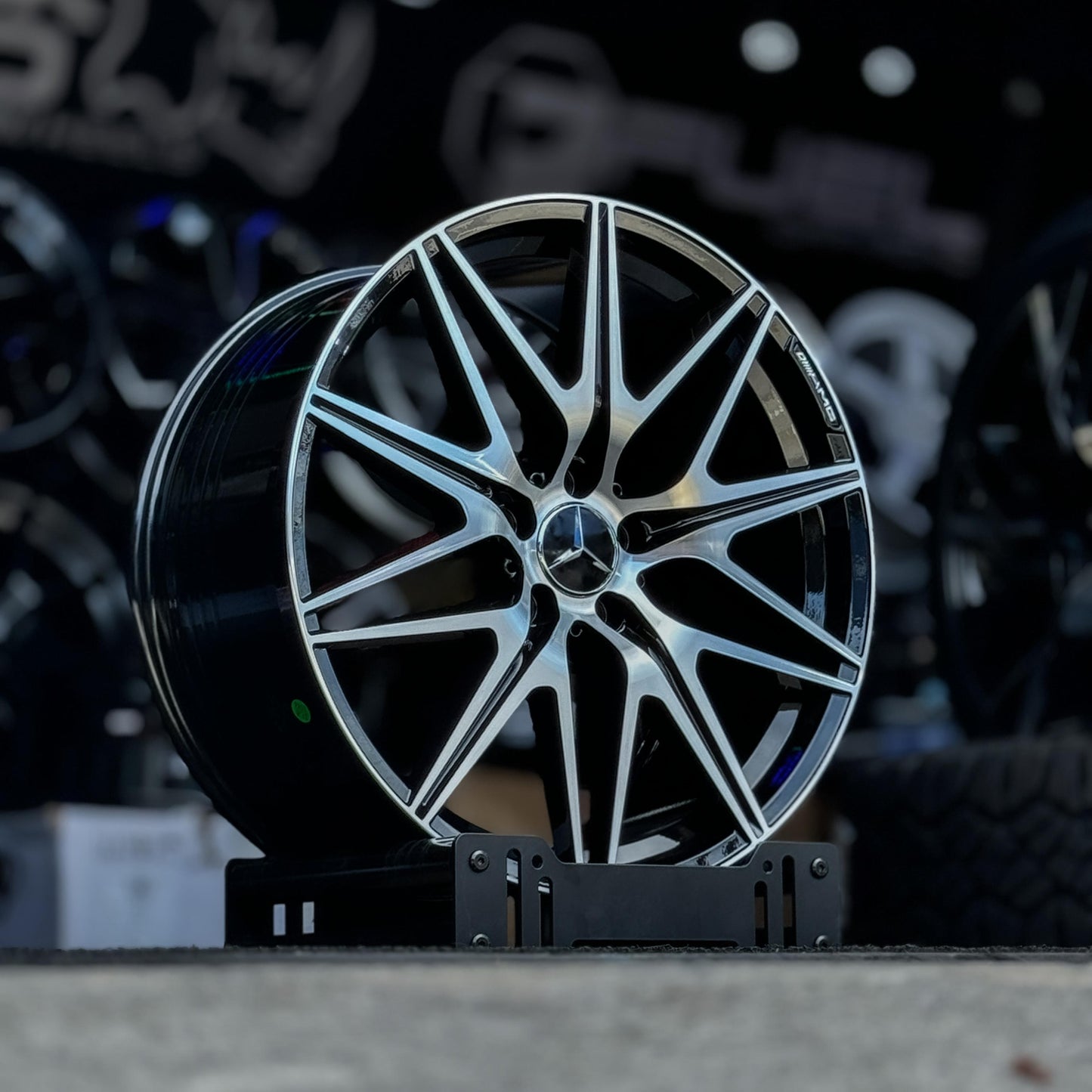 AV5HM-62 20X8.5 5X112 ET40 CB66.56 + AV5HM-63 20x9.5 5x112 ET45 CB66.56