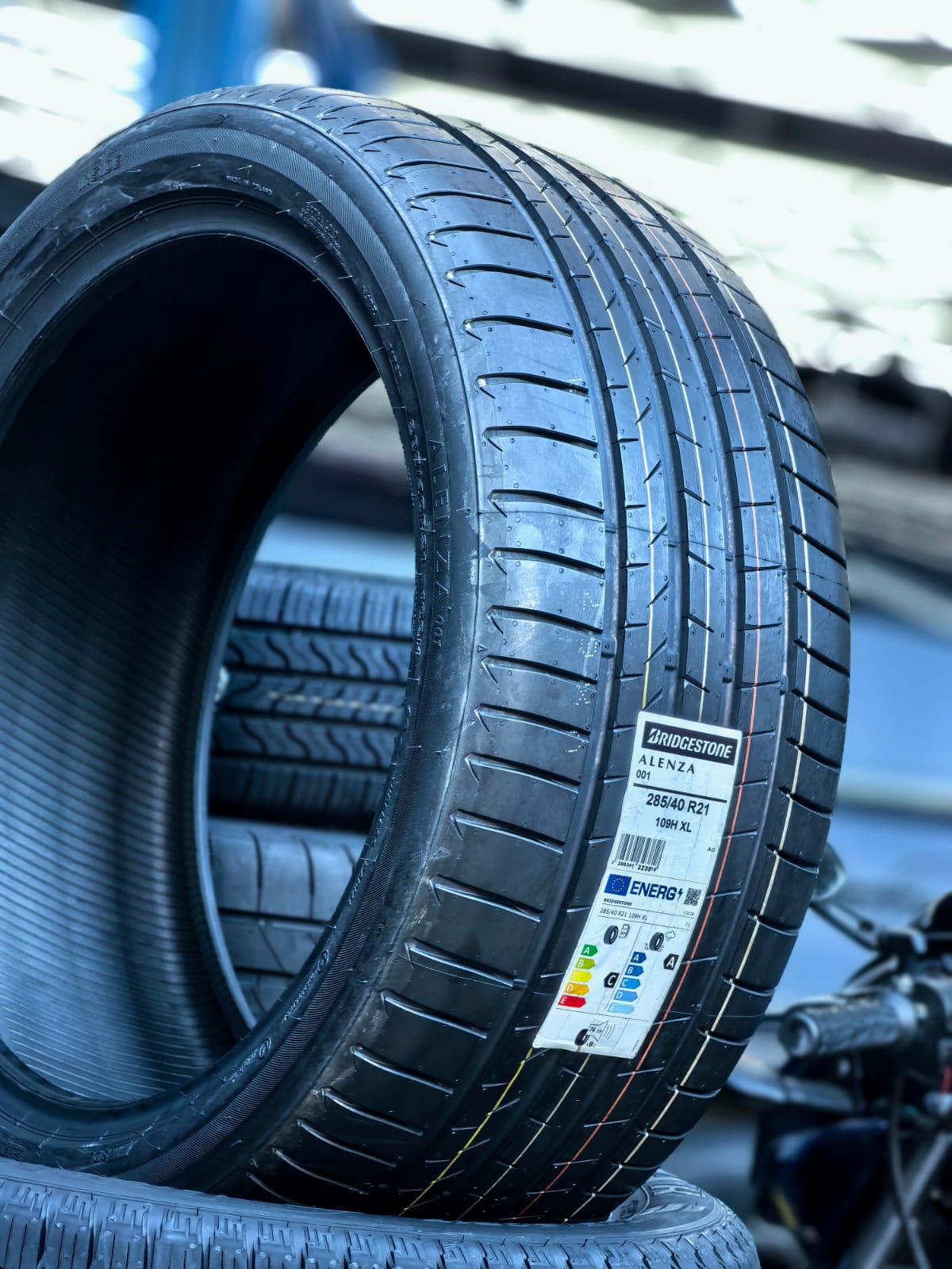 285/40R21 Bridgestone Alenza