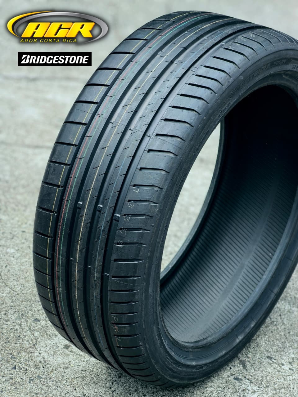 255/40R21 Bridgestone Potenza Sport (Ultimas 2 unidades disponibles)