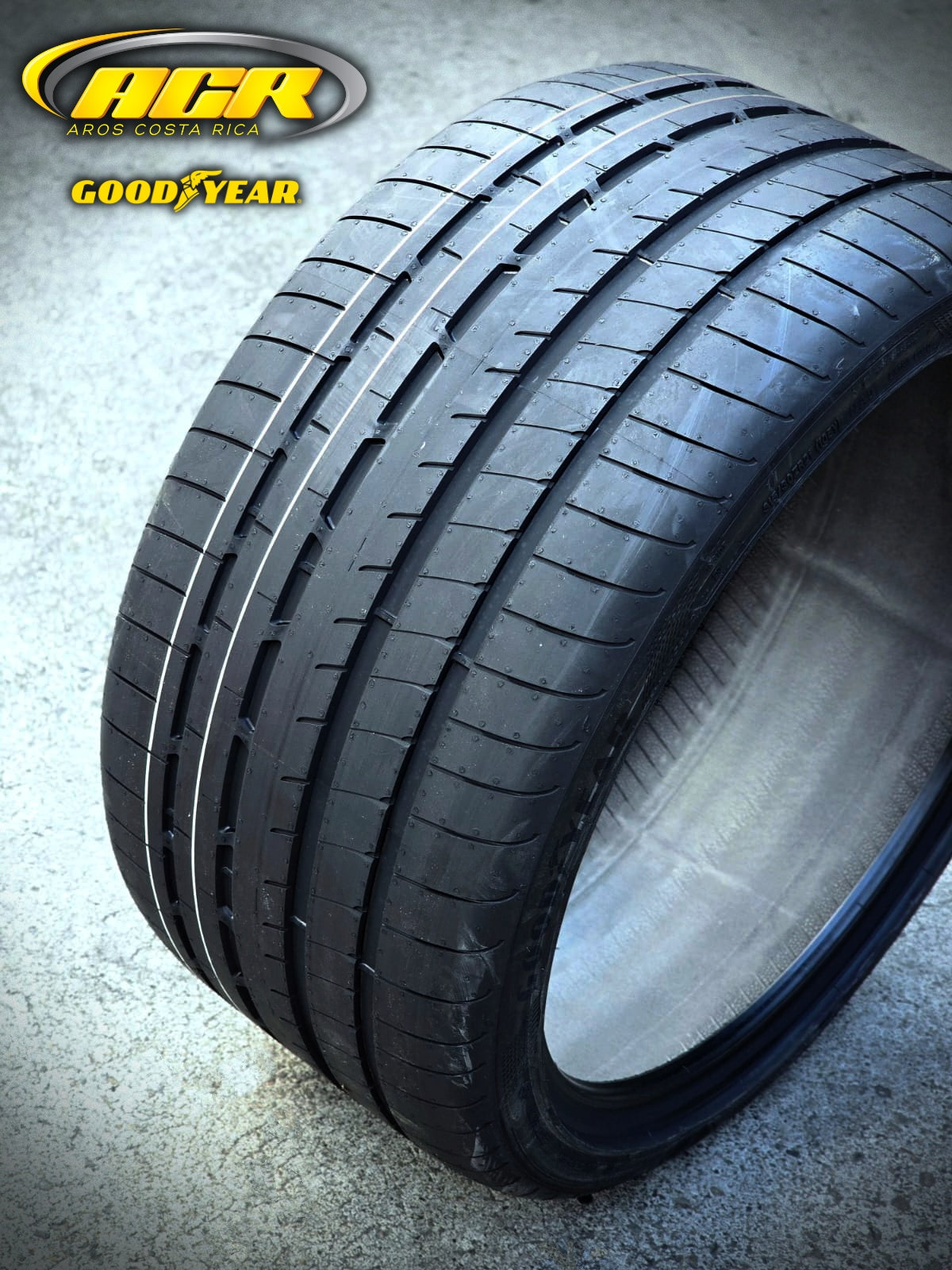 315/30R21 Goodyear Eagle F1 Super Sport