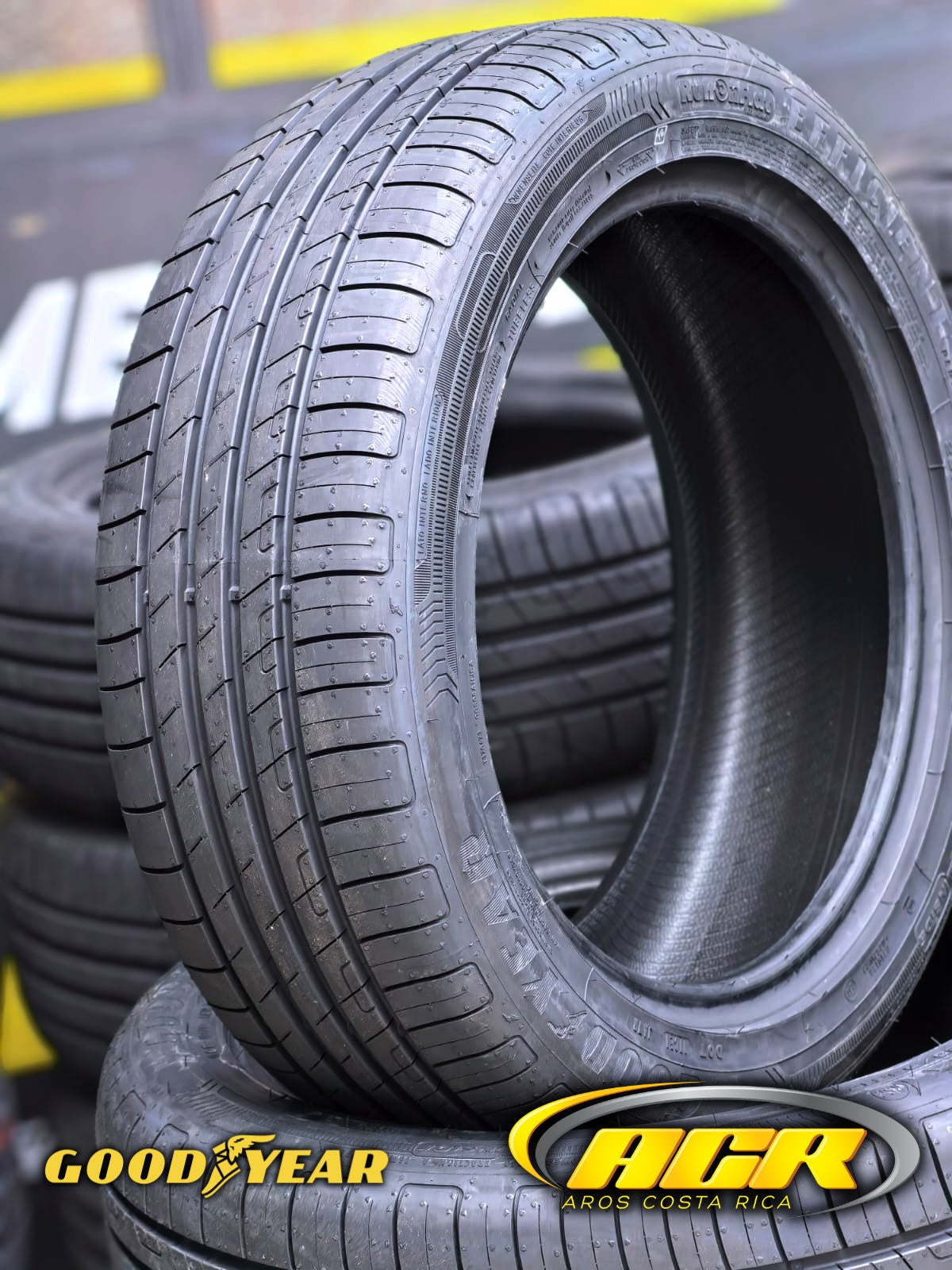 205/55R17 Goodyear Efficientgrip Performance (Run-Flat)