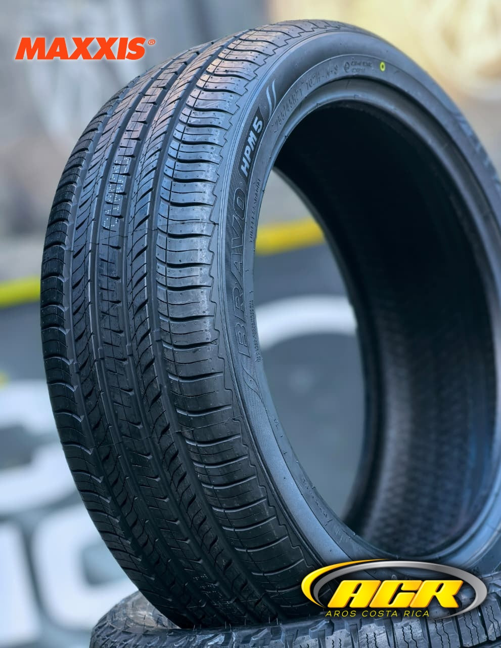 255/45R21 Maxxis Bravo HPM5