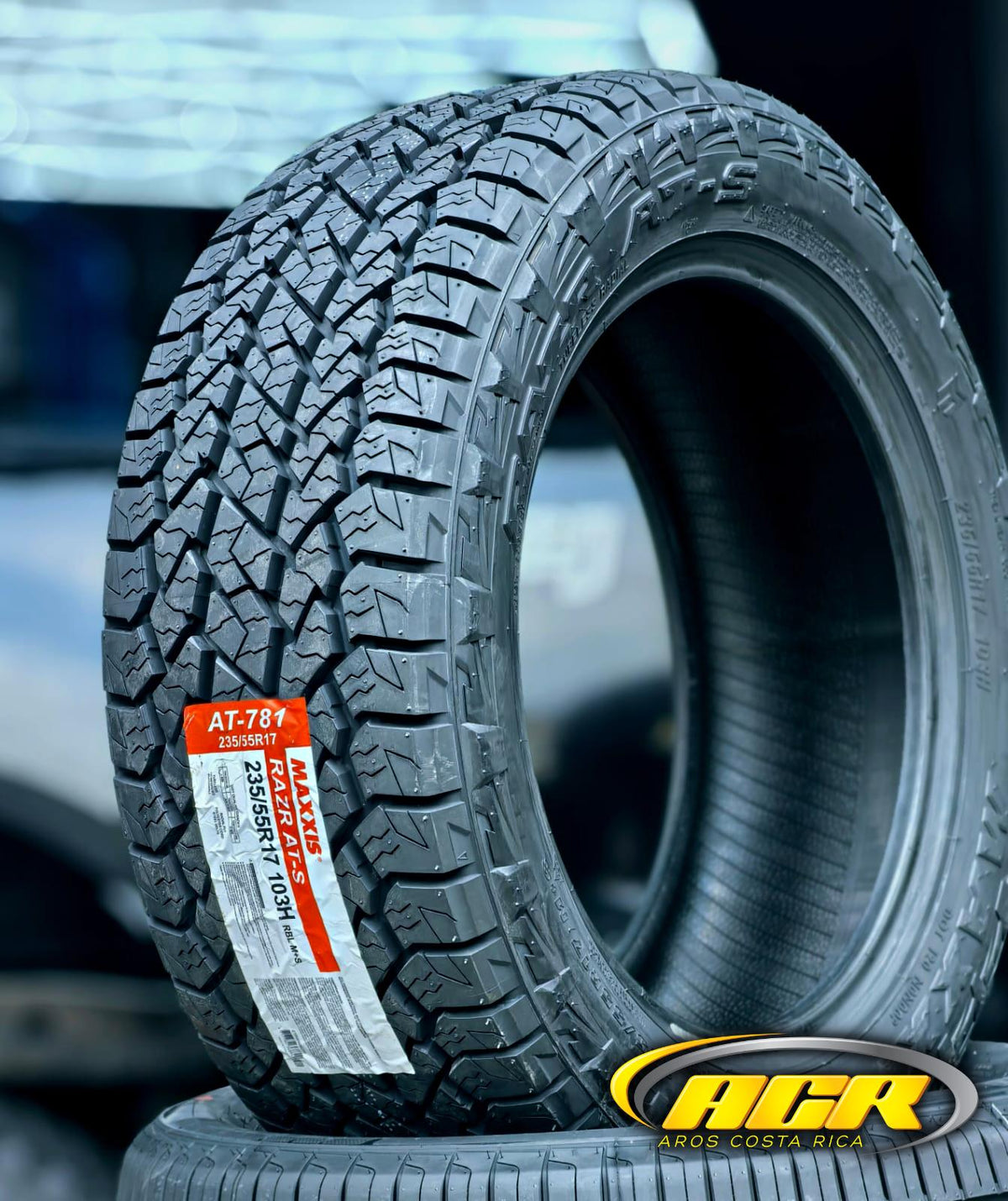 235/55R17 Maxxis Razr AT-781