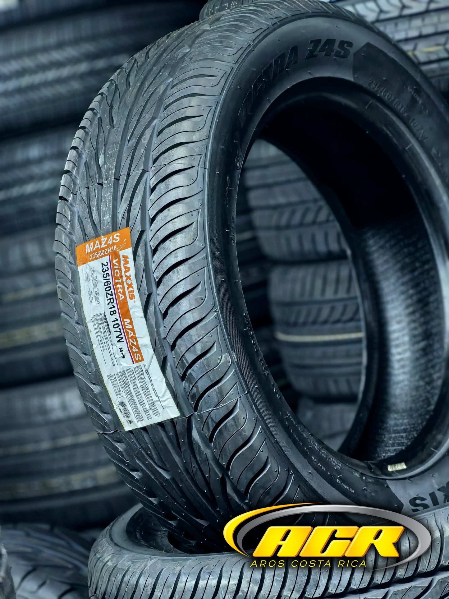 235/60R18 Maxxis Victra Z4