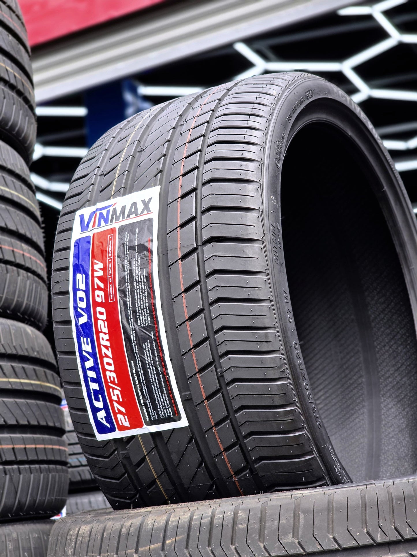 275/30R20 Vinmax Active V02